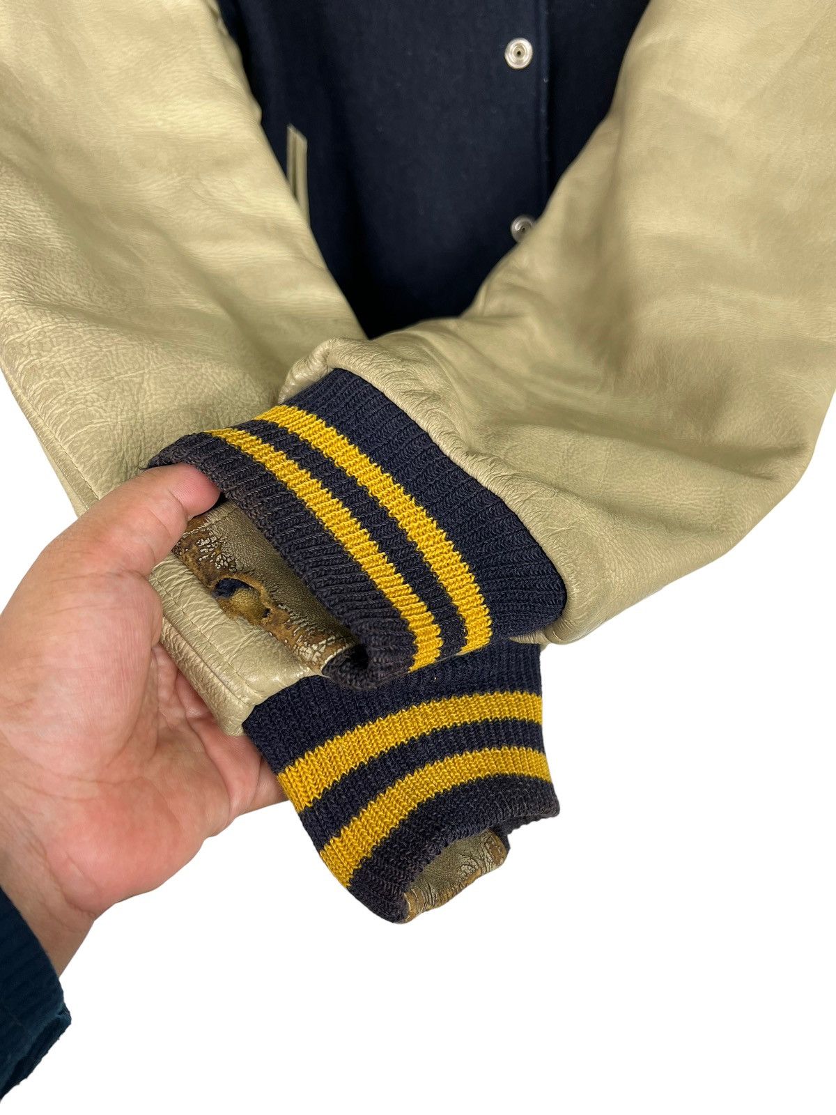 Golden Bear 🔥 VINTAGE GOLDEN BEAR VARSITY BOMBER JACKET MADE IN USA Size US M / EU 48-50 / 2 - 9 Thumbnail