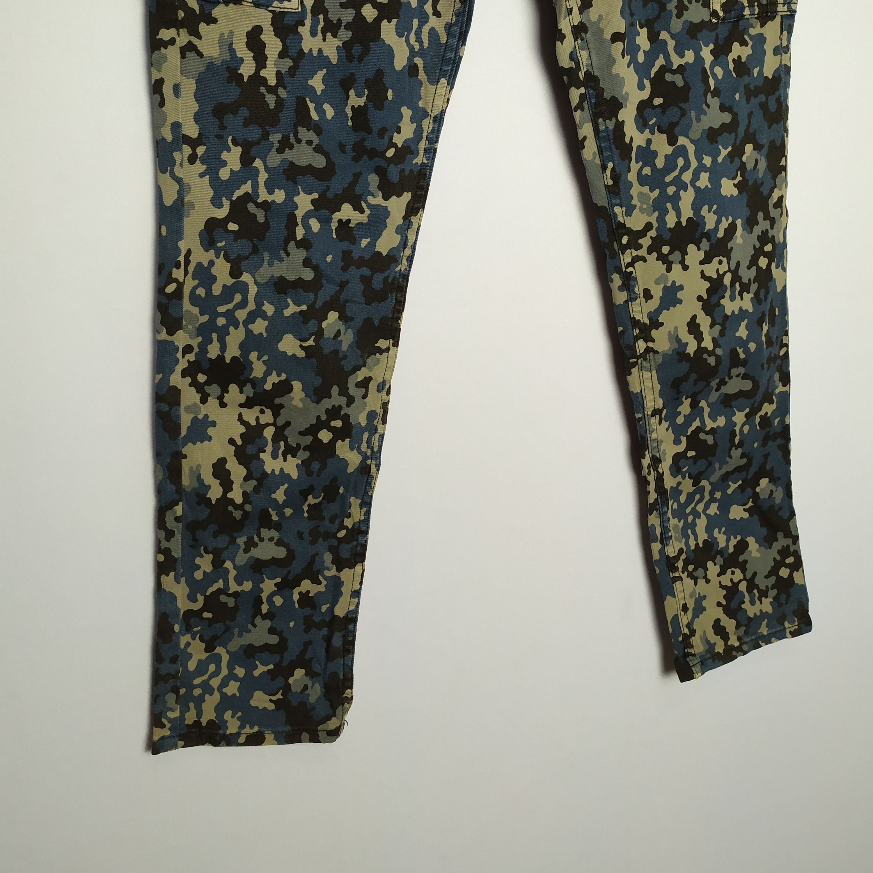 Japanese Brand Vintage Camo Cargo Pants Size US 28 / EU 44 - 4 Thumbnail