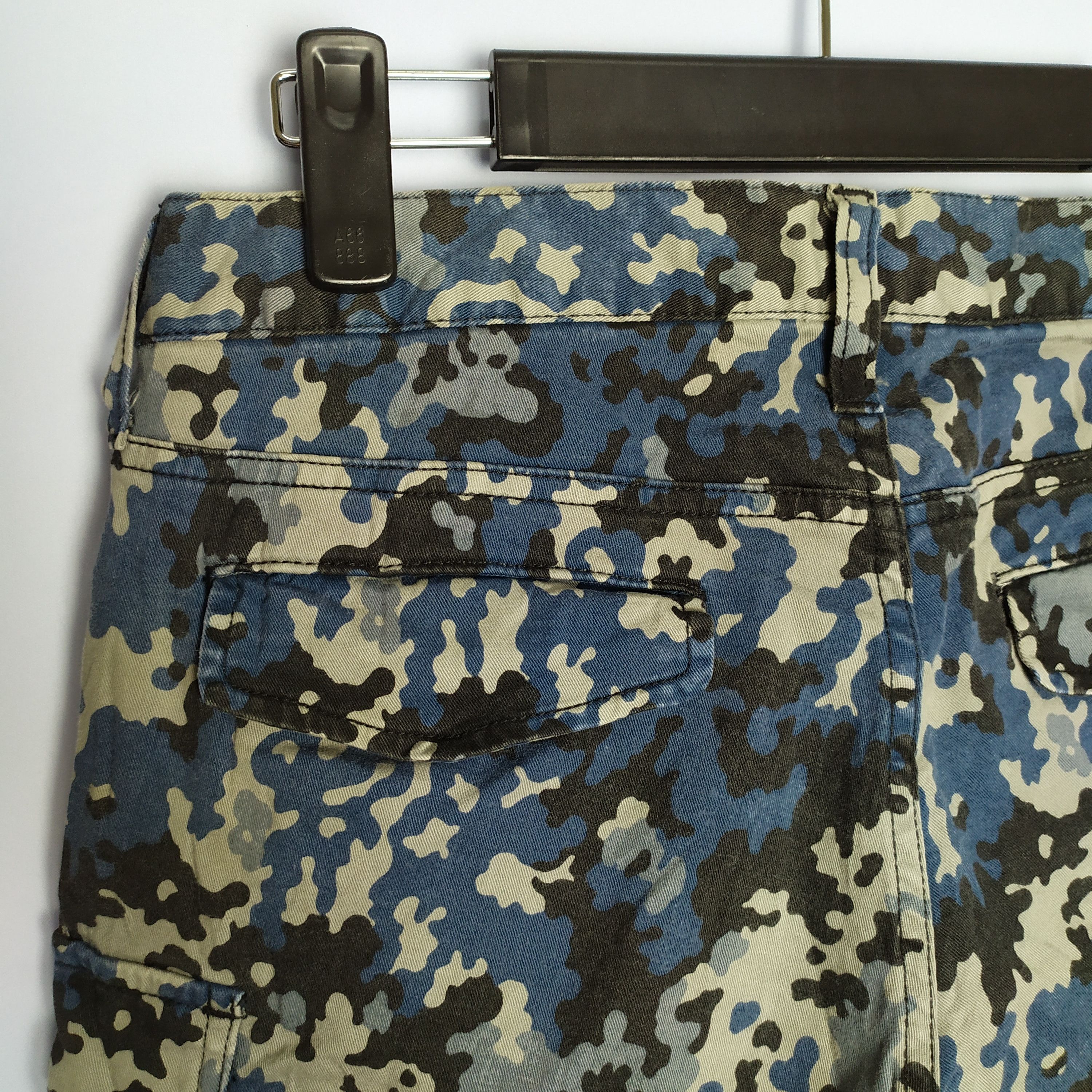 Japanese Brand Vintage Camo Cargo Pants Size US 28 / EU 44 - 14 Thumbnail