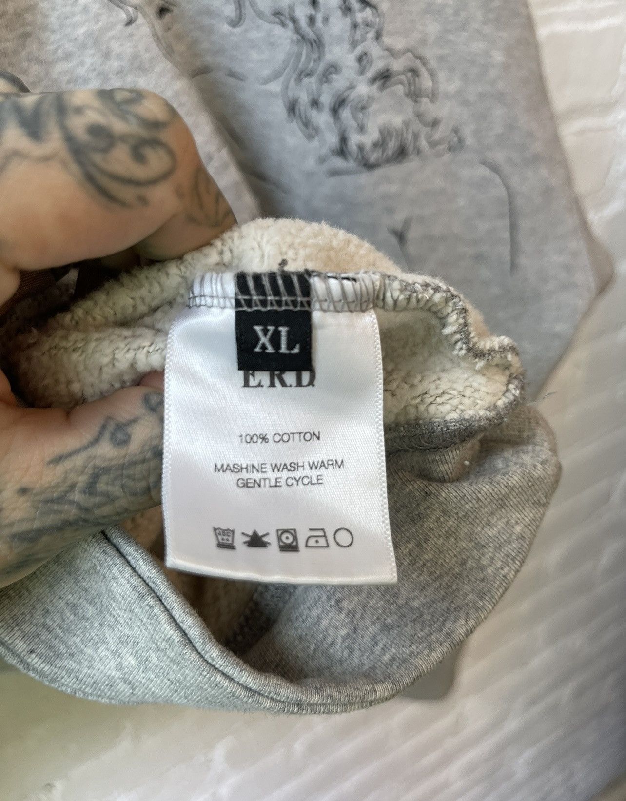 Enfants Riches Deprimes ERD PERVERTED MASTURBATING GIRL SWEATER XL Size US XL / EU 56 / 4 - 17 Thumbnail