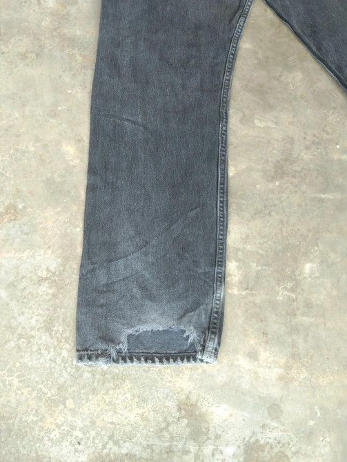 Levi's × Vintage Vintage Levis 501 Faded Black Distressed Jeans 36x31 Size US 36 / EU 52 - 4 Thumbnail