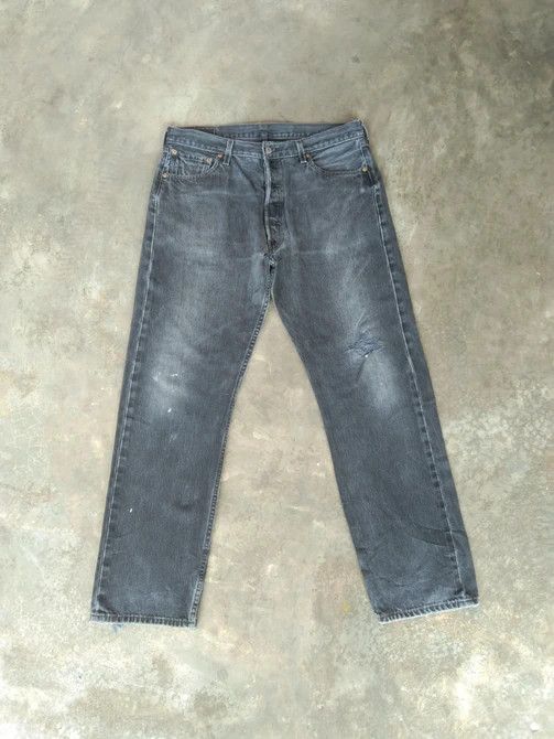 Levi's × Vintage Vintage Levis 501 Faded Black Distressed Jeans 36x31 Size US 36 / EU 52 - 1 Thumbnail
