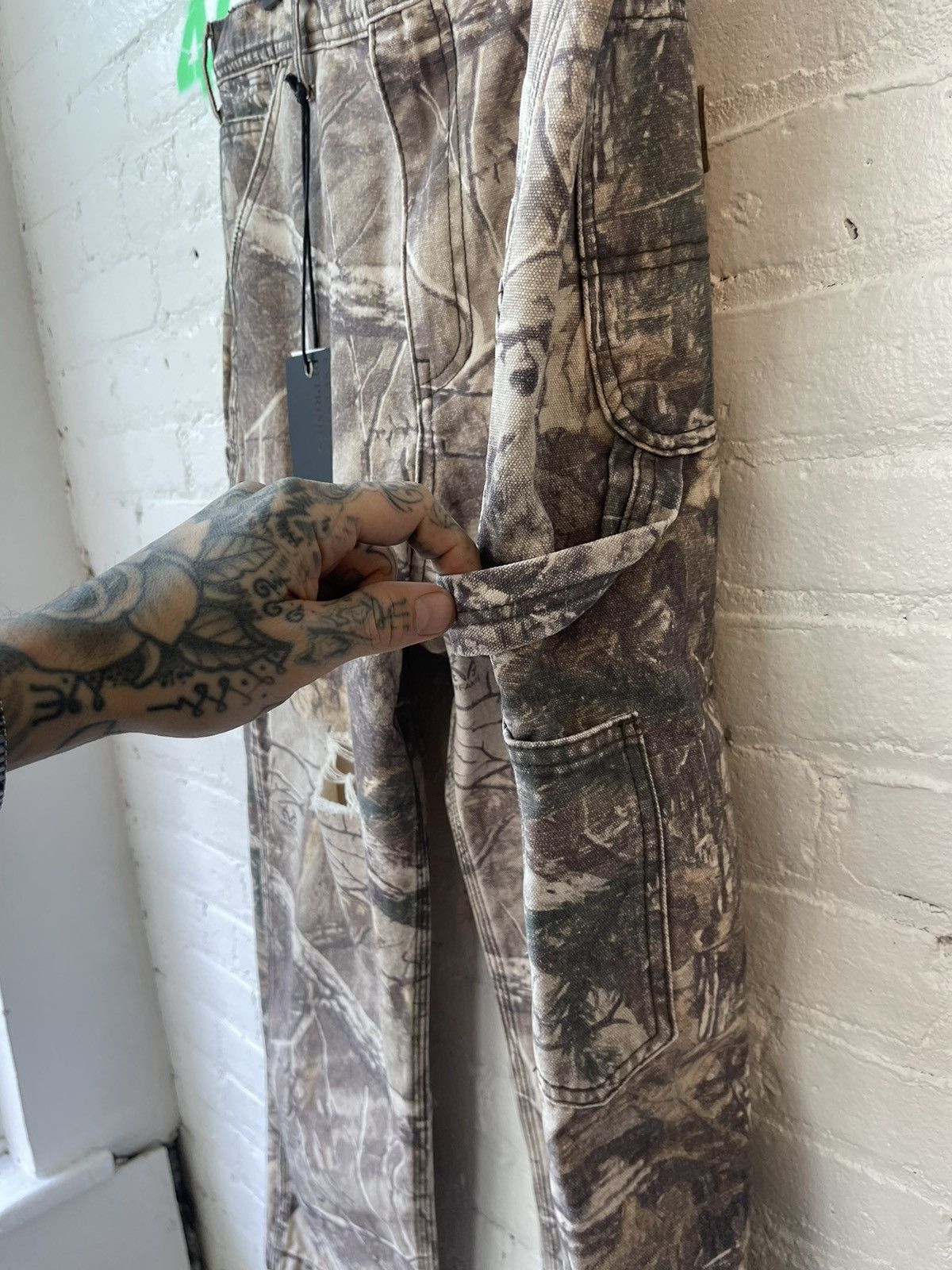 Enfants Riches Deprimes ERD THRASHED TREE CAMO Cargo JEANS PANTS sz36 BAGGY 4Gseller Size US 36 / EU 52 - 7 Thumbnail