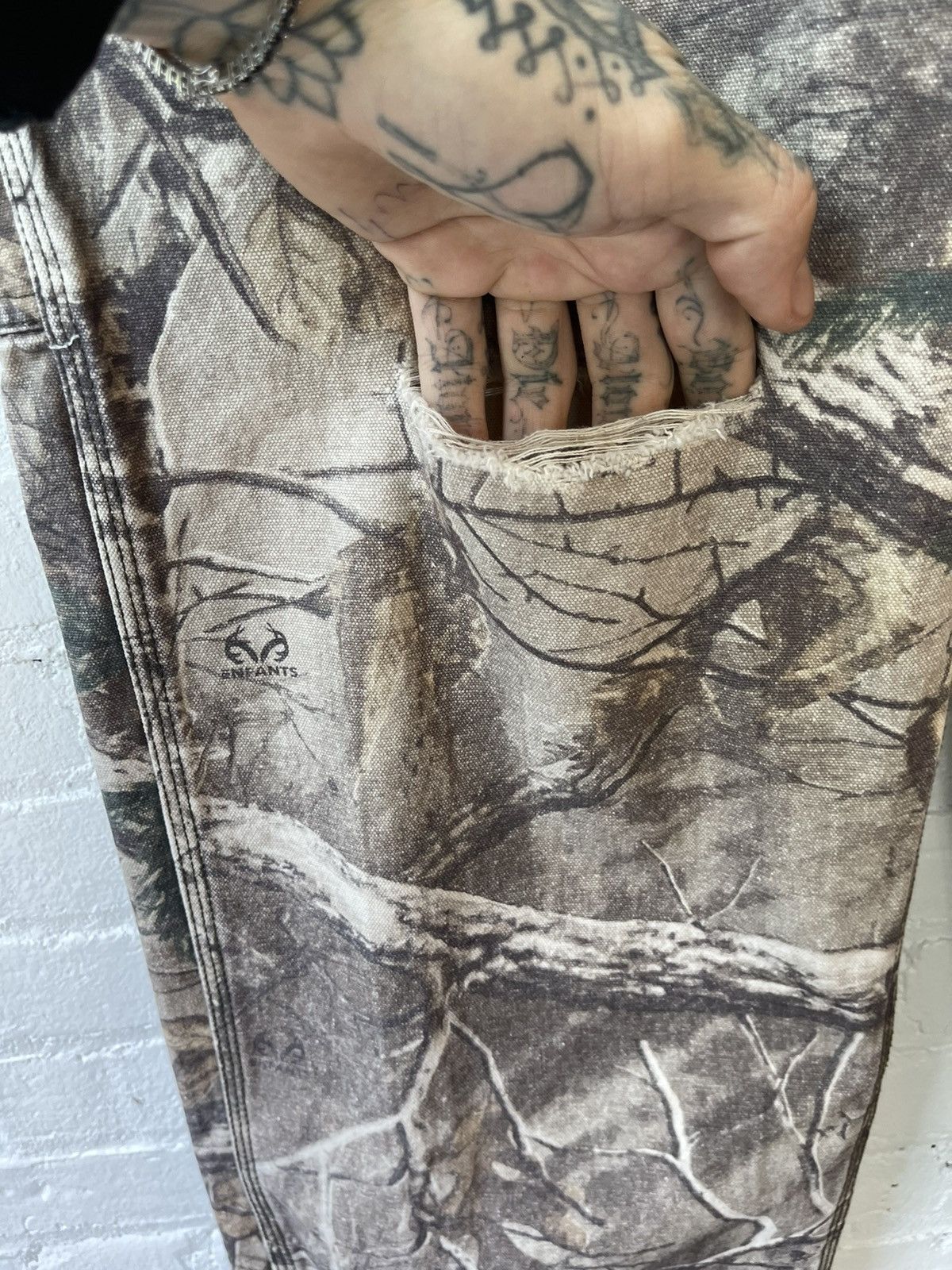 Enfants Riches Deprimes ERD THRASHED TREE CAMO Cargo JEANS PANTS sz36 BAGGY 4Gseller Size US 36 / EU 52 - 5 Thumbnail