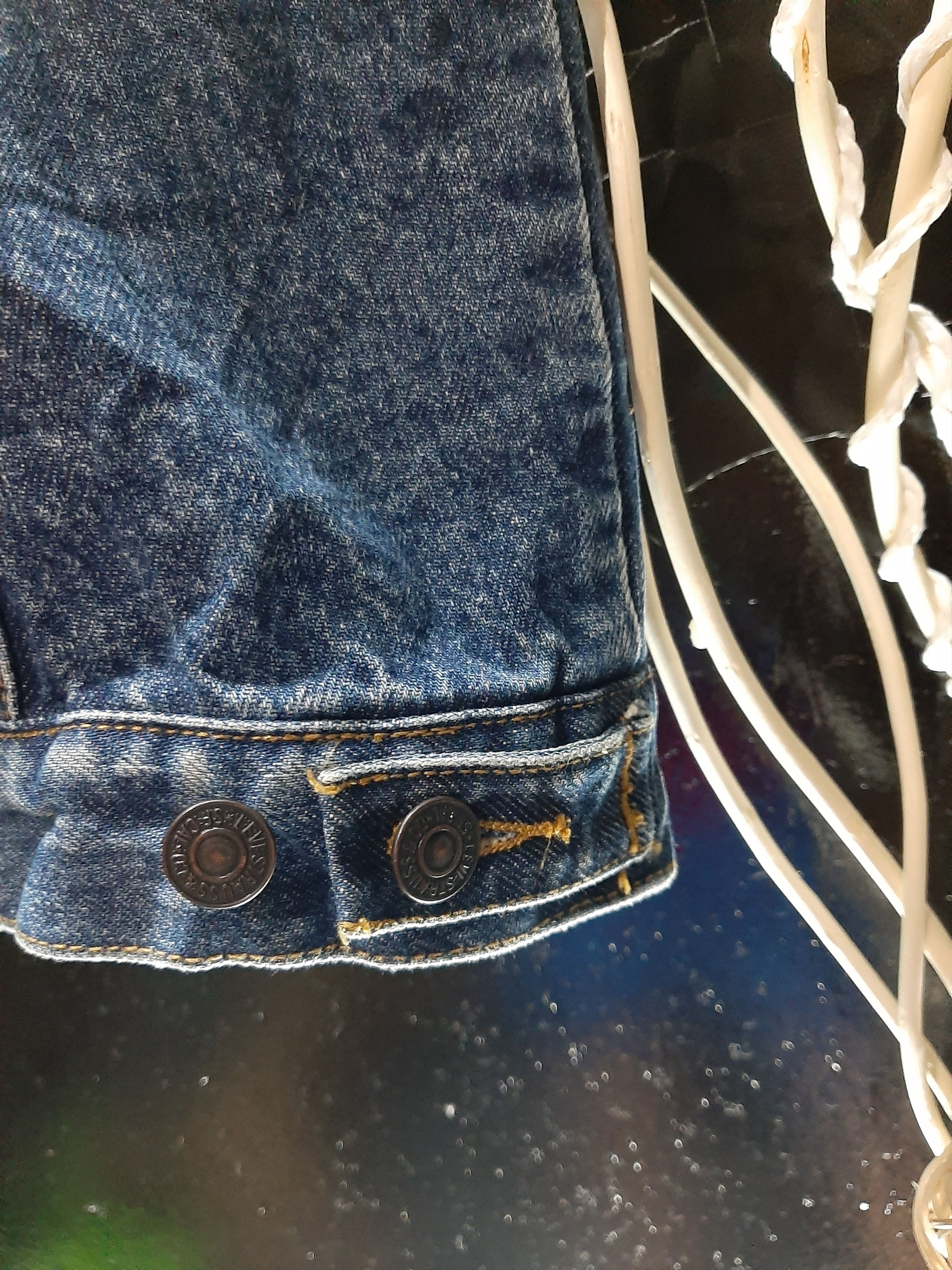 Levi's × Vintage VINTAGE 90s TRUCKER JACKET LEVI'S SLEEVE LESS SHERPA COLLAR Size US L / EU 52-54 / 3 - 7 Thumbnail