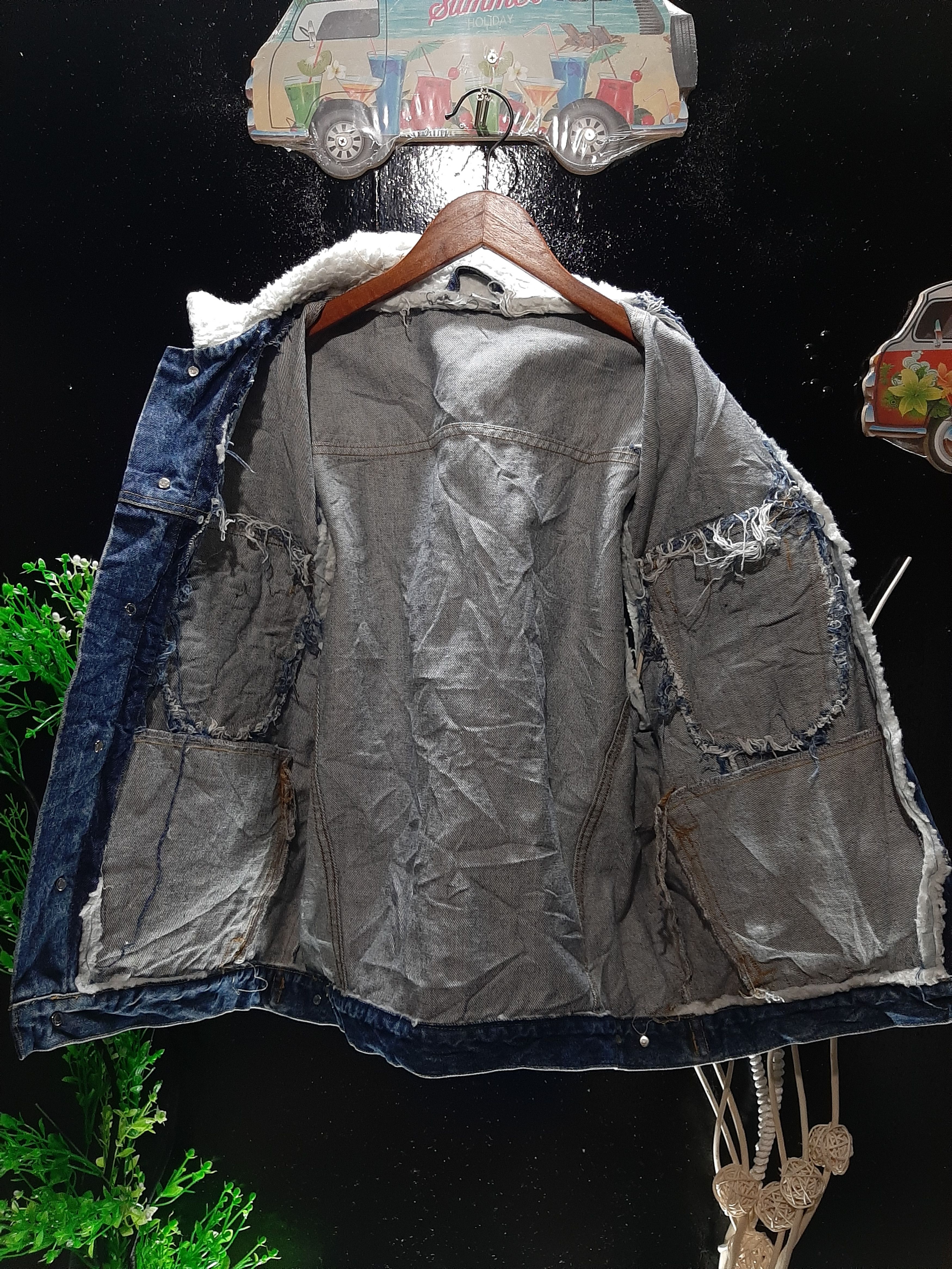 Levi's × Vintage VINTAGE 90s TRUCKER JACKET LEVI'S SLEEVE LESS SHERPA COLLAR Size US L / EU 52-54 / 3 - 8 Thumbnail