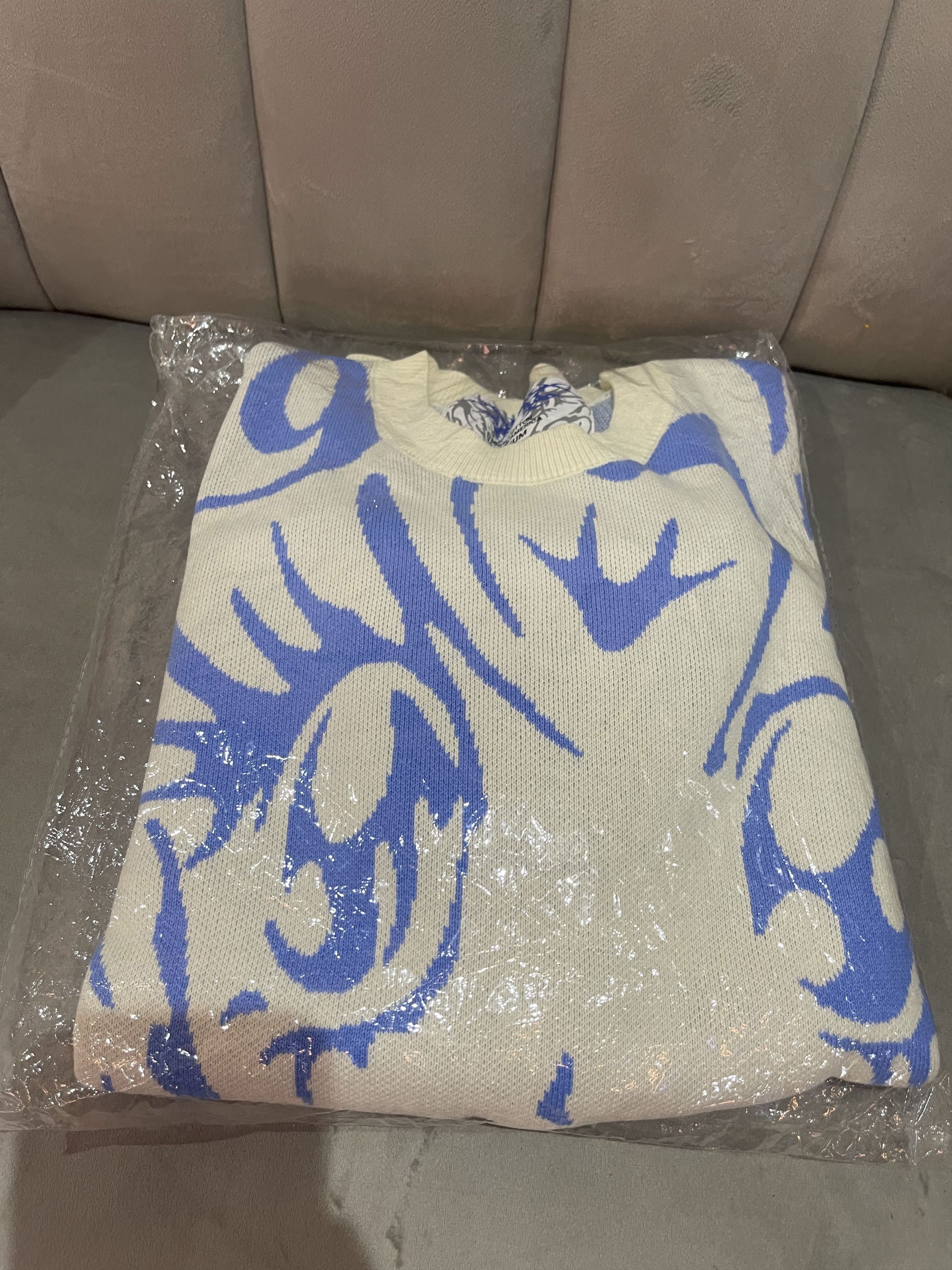 Japanese Brand Curse SAILOR MOON Knit Sweater - Cream & Blue - Brand New!! Size US M / EU 48-50 / 2 - 4 Thumbnail