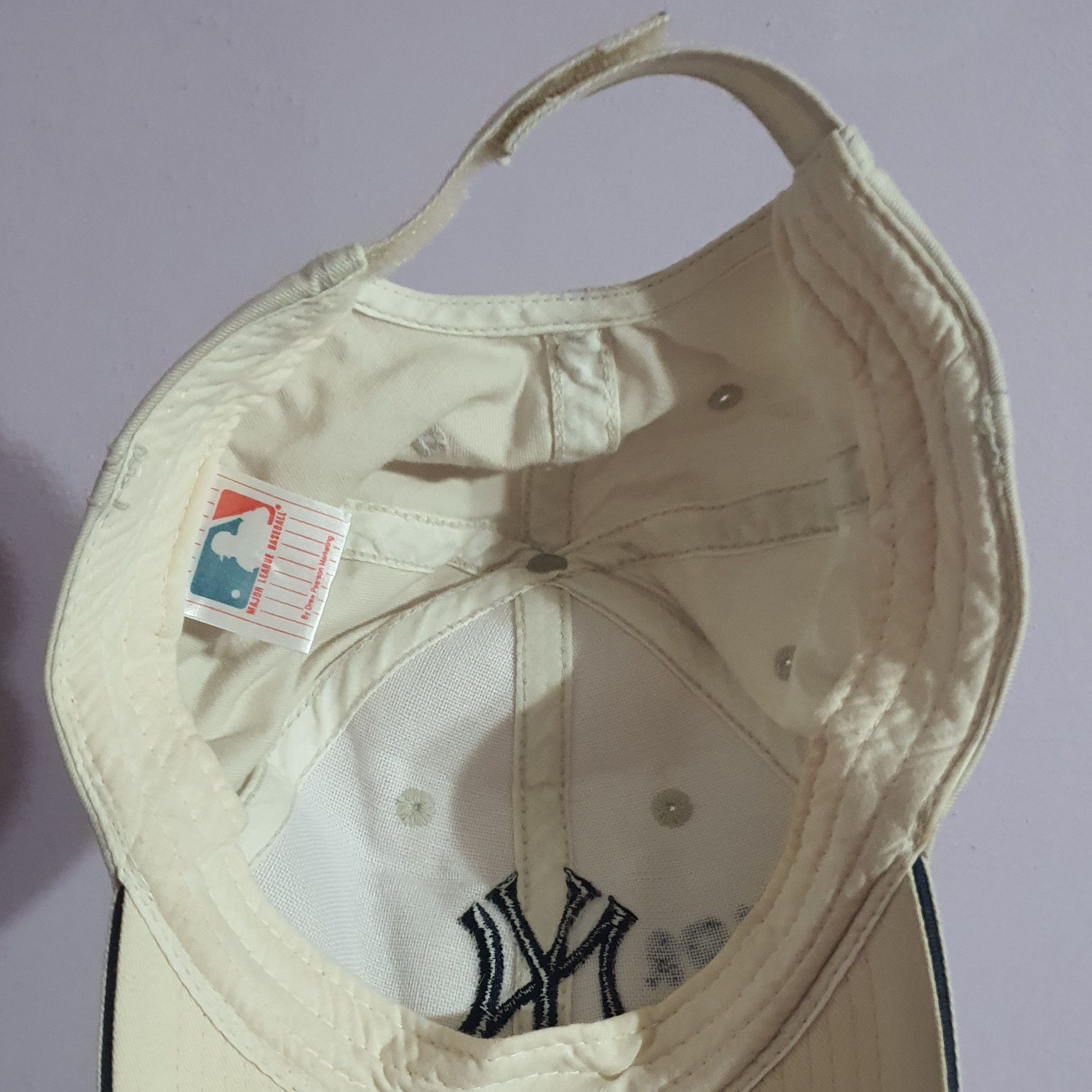 MLB New York Yankees 'horNY' Hat Size ONE SIZE - 4 Thumbnail