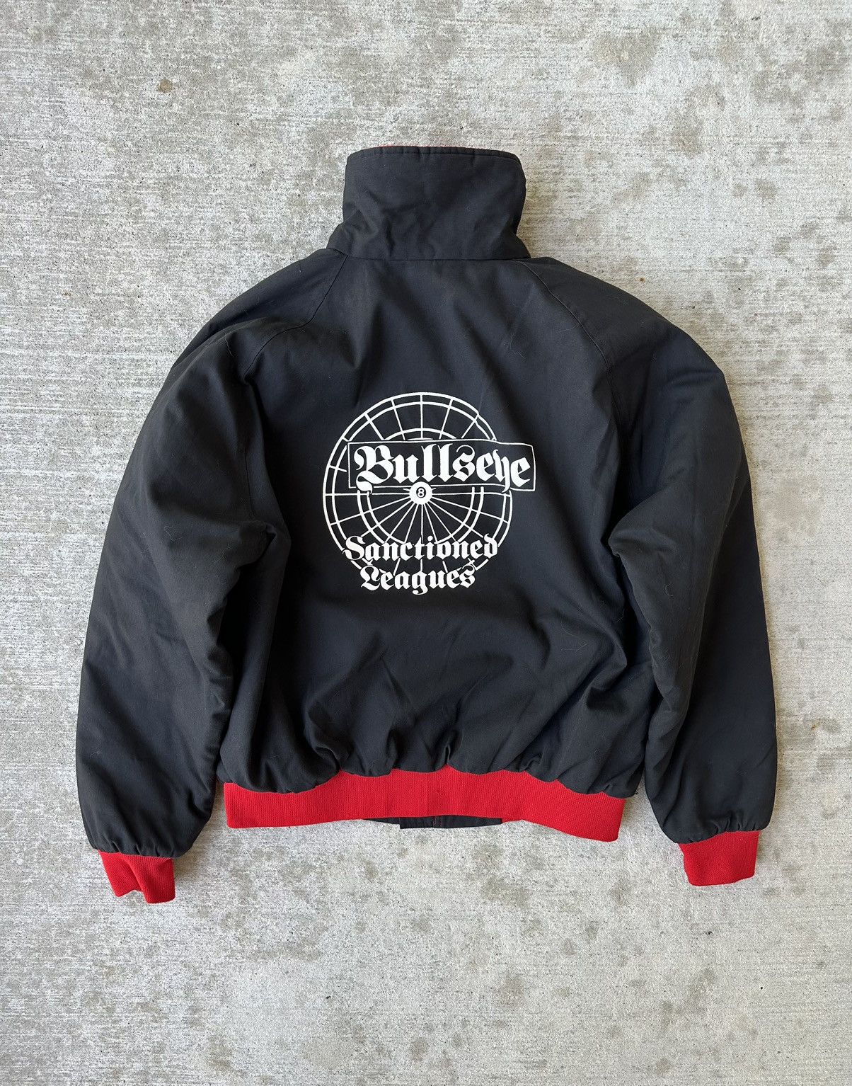 Vintage Vintage 80s Hilton “Bullseye” Pool/Darts Game Jacket Size US L / EU 52-54 / 3 - 2 Thumbnail