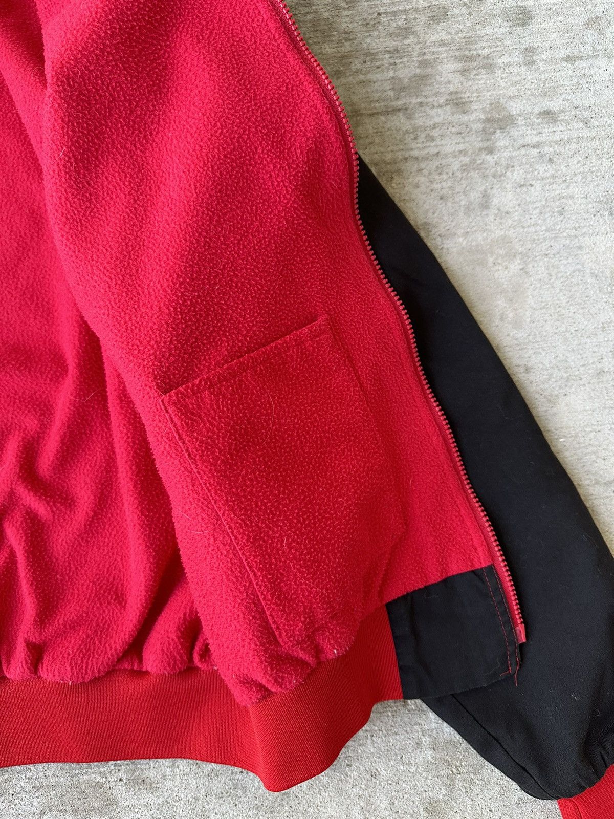 Vintage Vintage 80s Hilton “Bullseye” Pool/Darts Game Jacket Size US L / EU 52-54 / 3 - 12 Thumbnail