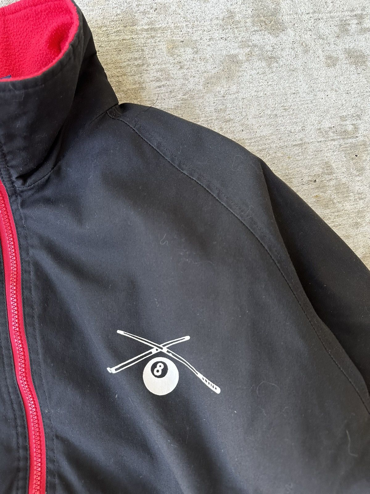 Vintage Vintage 80s Hilton “Bullseye” Pool/Darts Game Jacket Size US L / EU 52-54 / 3 - 7 Thumbnail