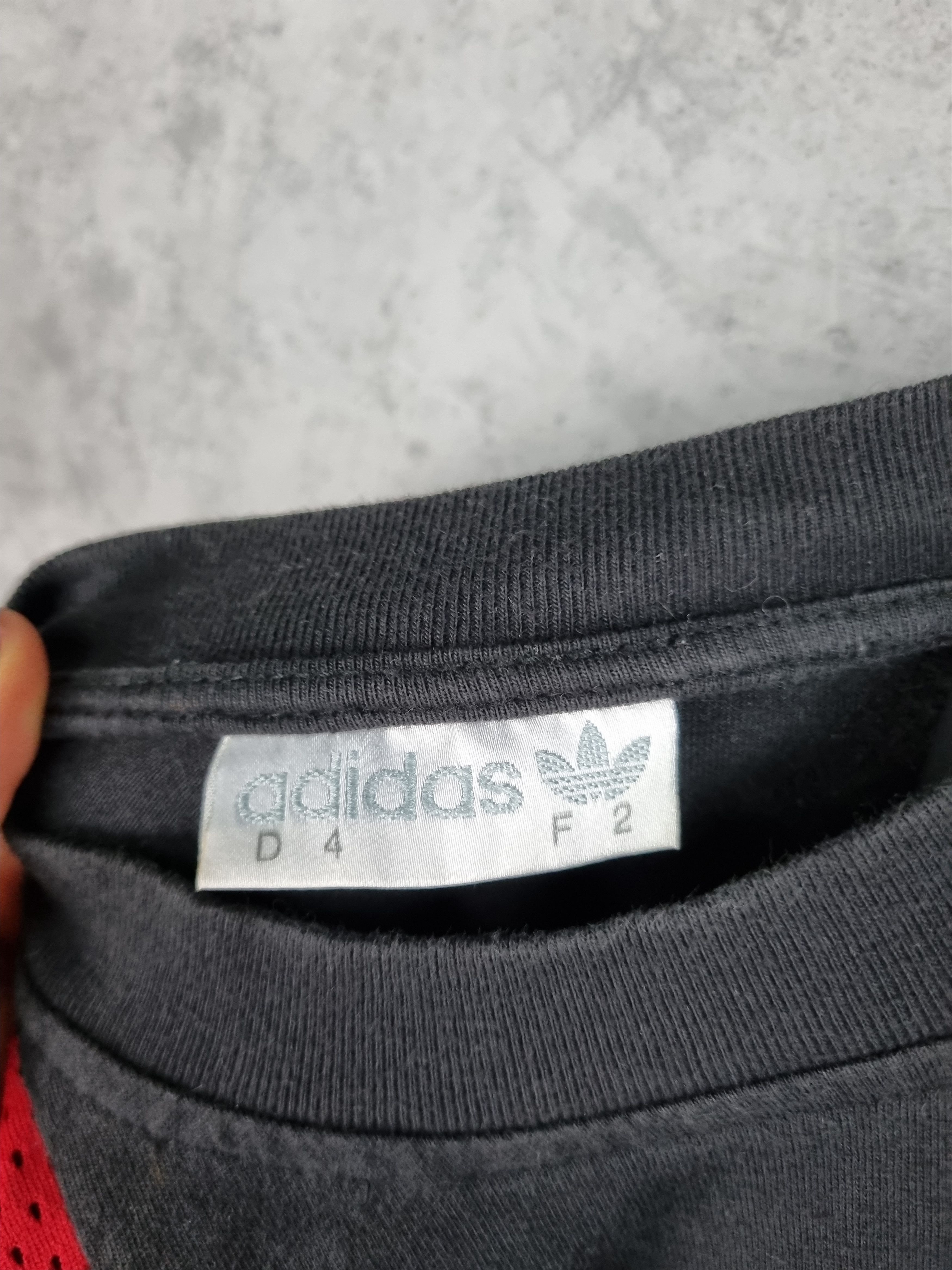 Adidas × Vintage Rare Adidas Soccer all over print Tee Shirt Size US S / EU 44-46 / 1 - 10 Thumbnail