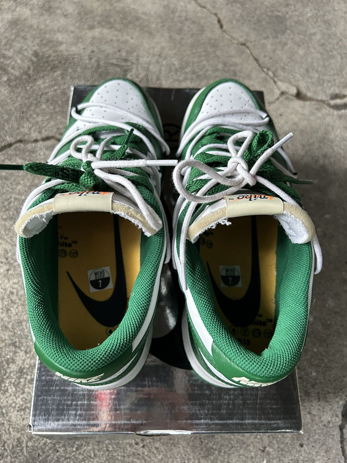 Nike × Off-White Off-White Dunk Lows Pine Green Size US 7 / EU 40 - 16 Thumbnail
