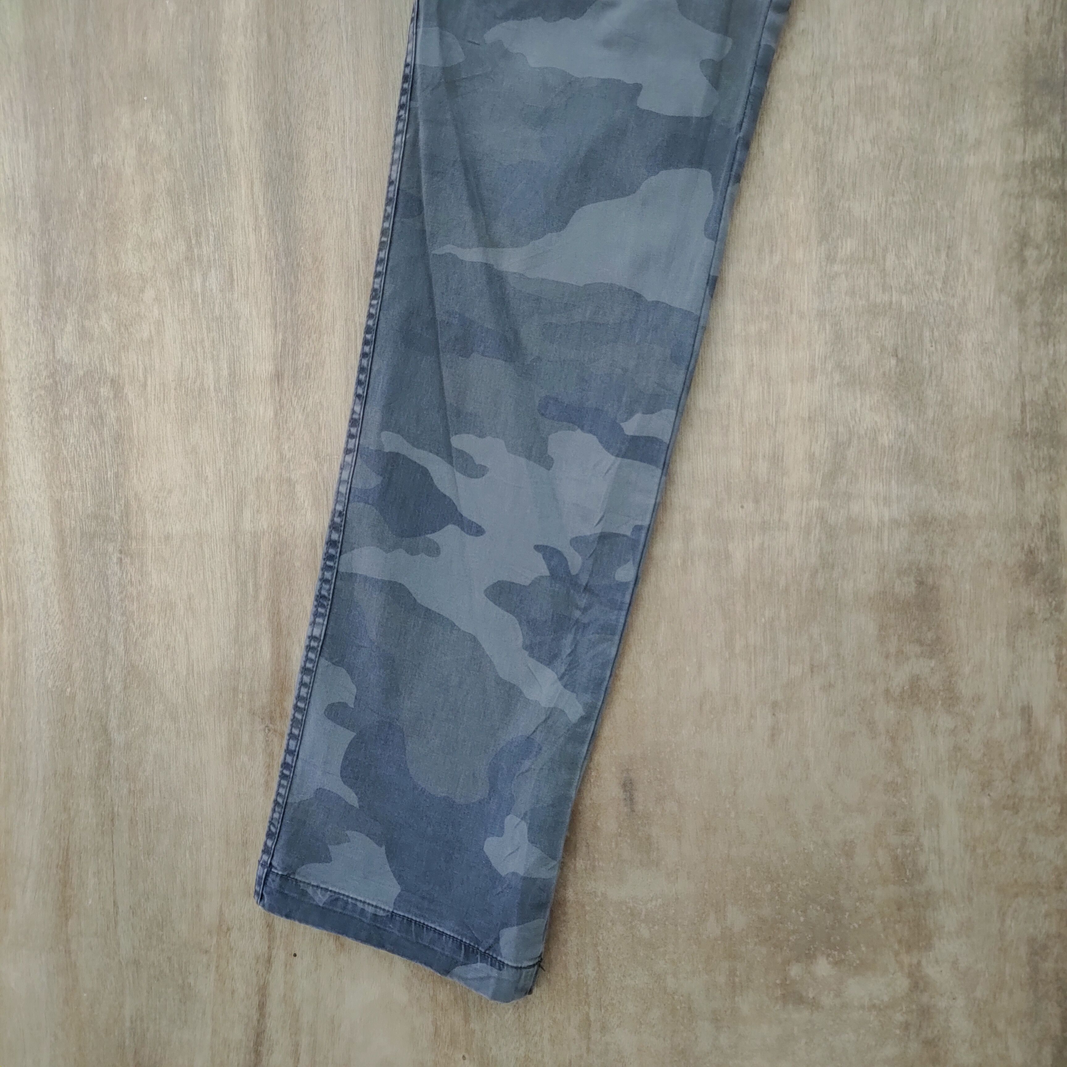 Japanese Brand JAPANESE BRAND CAMO CARGO PANTS Size US 33 - 8 Thumbnail
