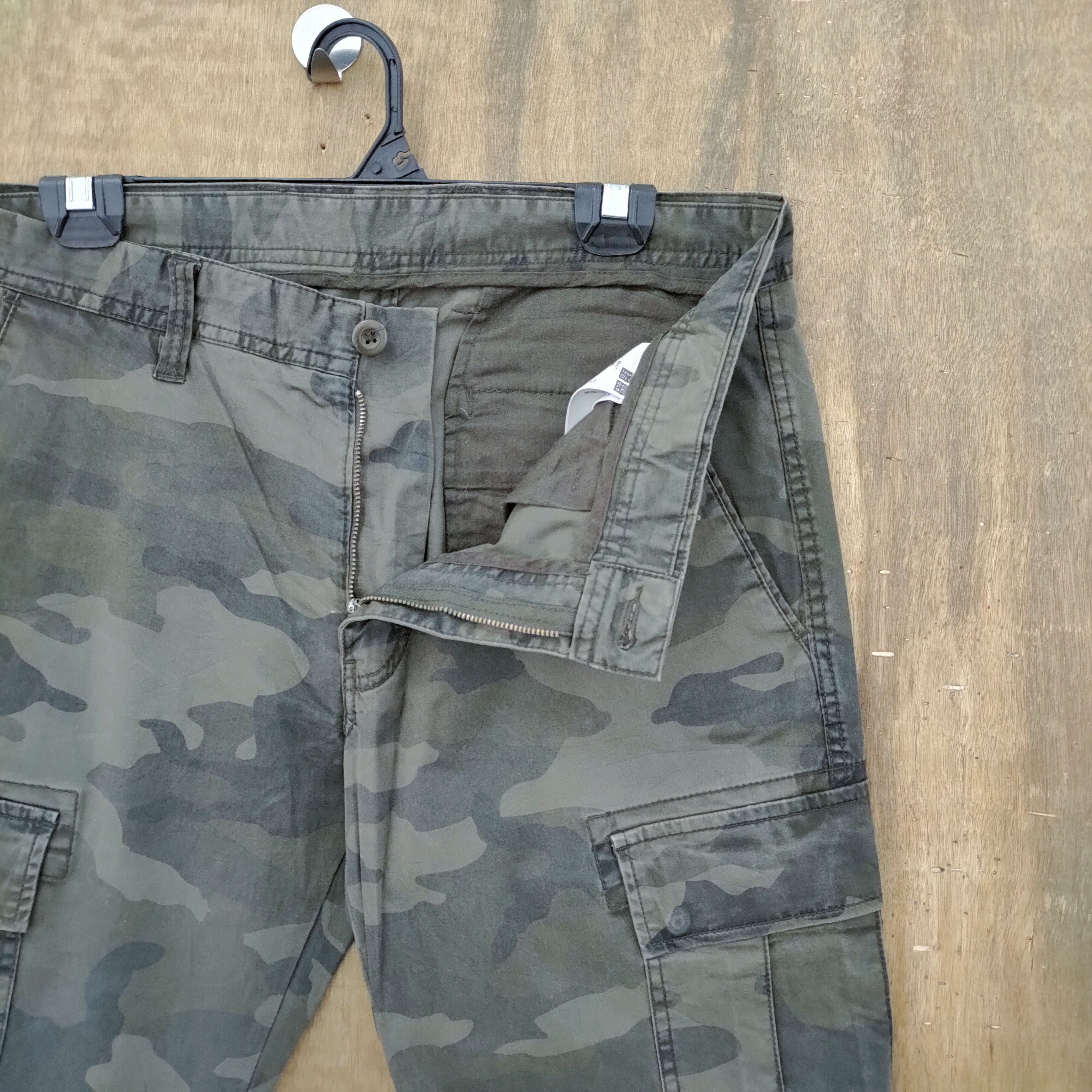 Japanese Brand JAPANESE BRAND CAMO CARGO PANTS Size US 33 - 6 Thumbnail