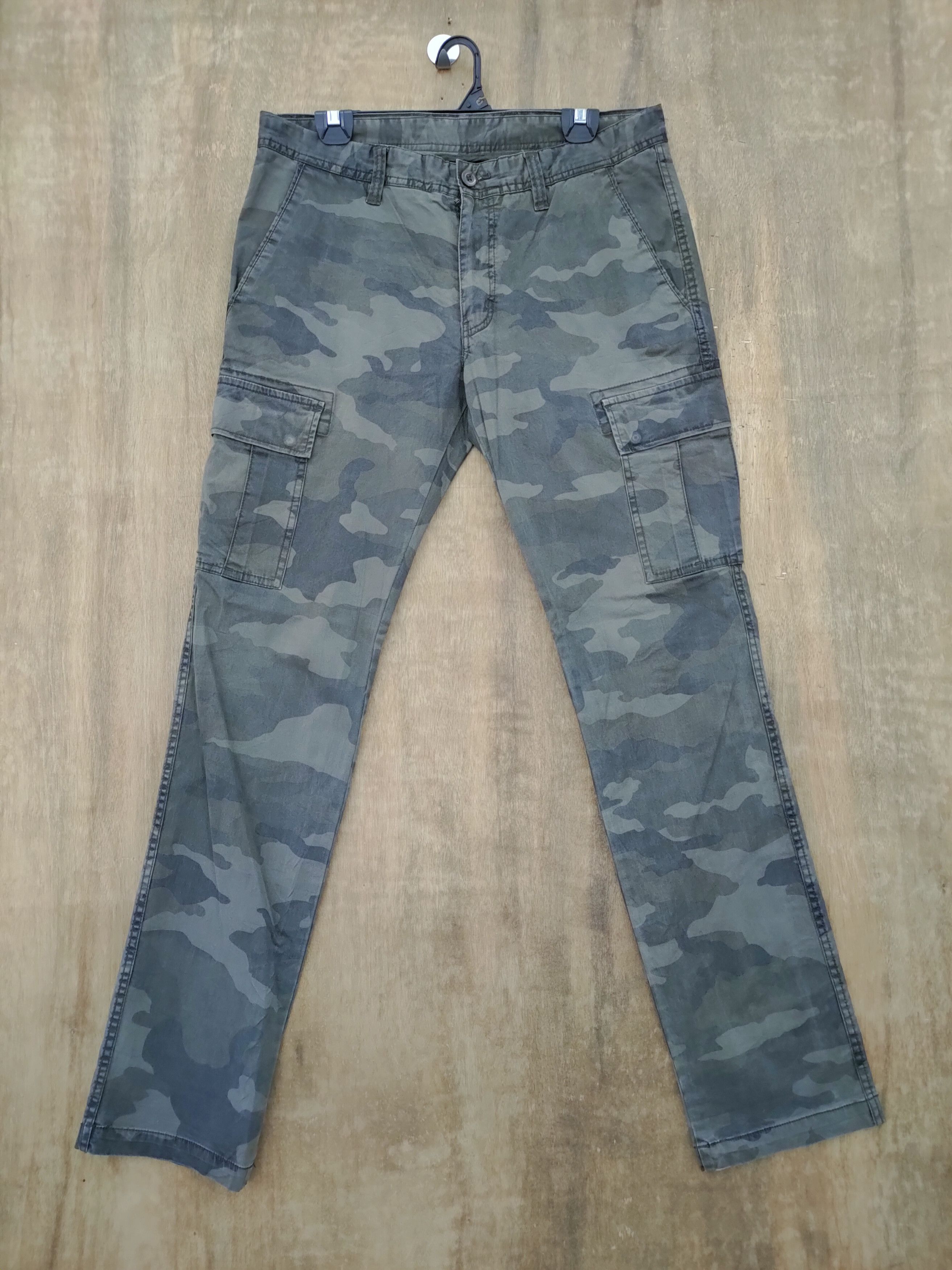 Japanese Brand JAPANESE BRAND CAMO CARGO PANTS Size US 33 - 1 Thumbnail