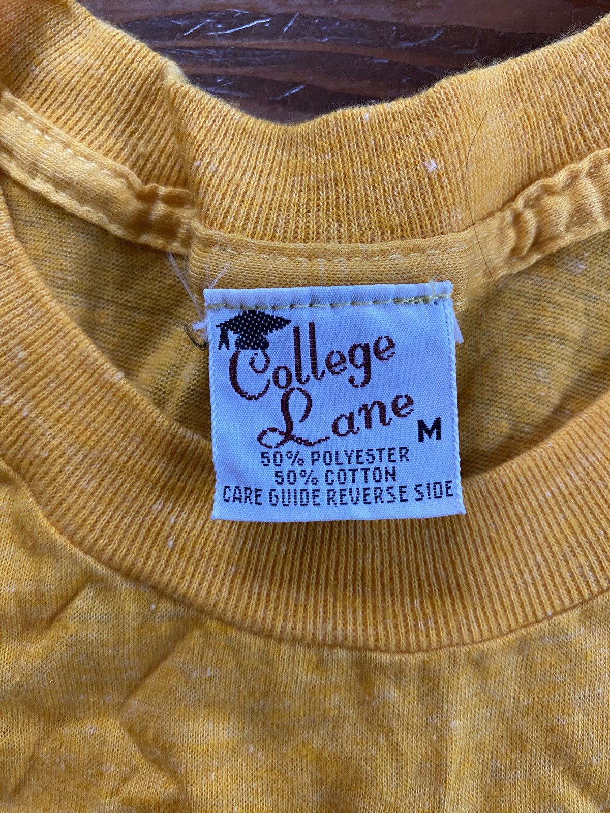 Vintage Vintage 80’s Wood’s College Lane Thin Single Stitch Tee Size US S / EU 44-46 / 1 - 10 Thumbnail