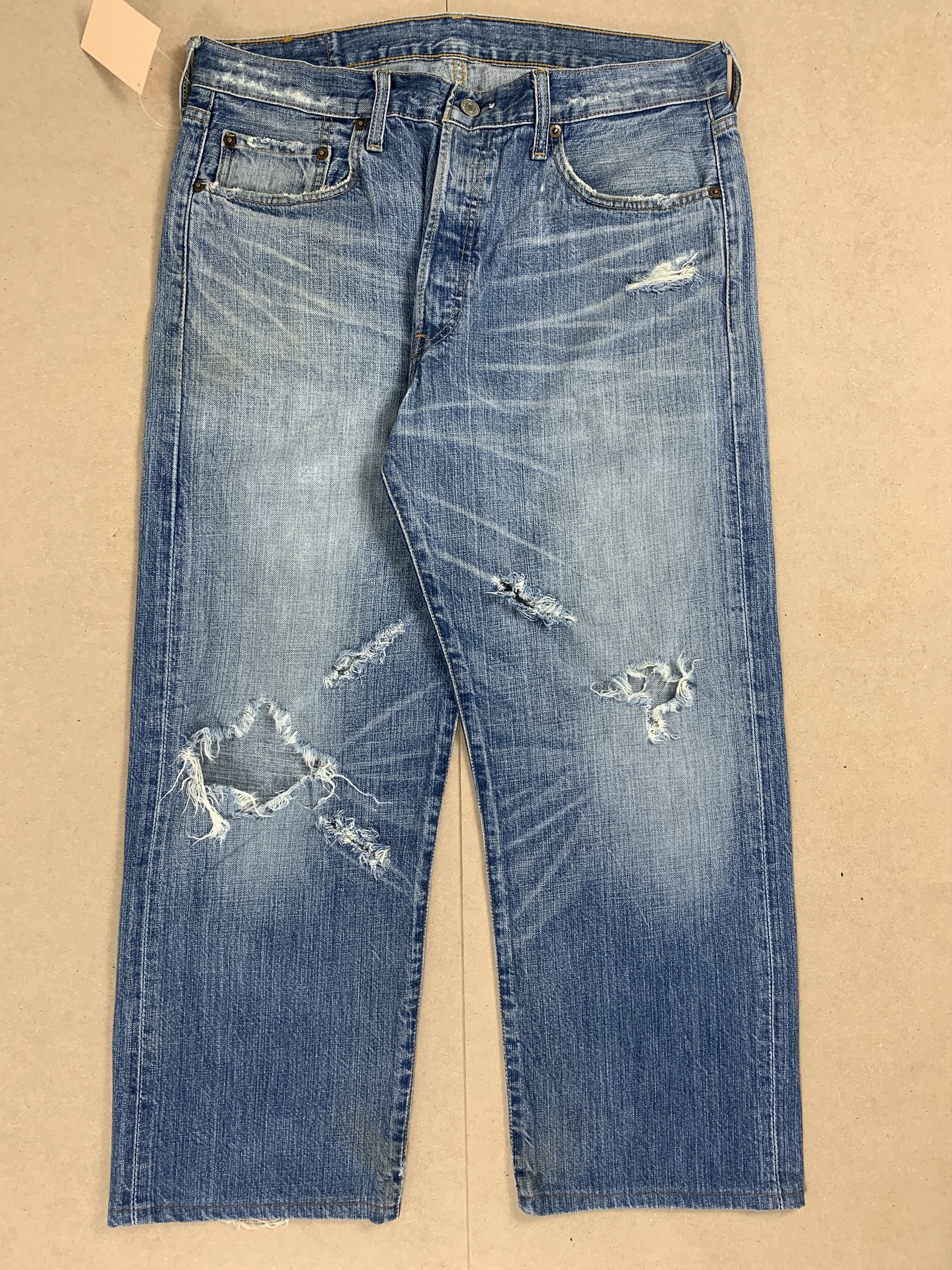 Levi's Vintage LEVI'S 501 Distressed Faded Jeans P0067 Size US 34 / EU 50 - 3 Thumbnail