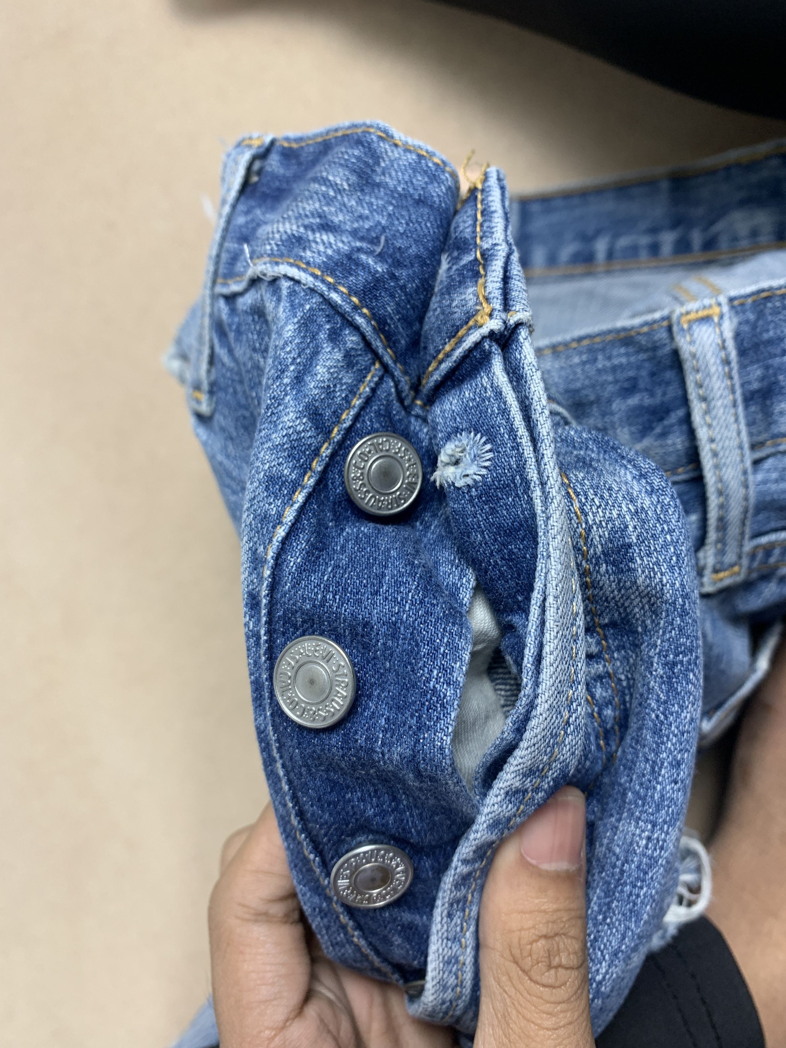 Levi's Vintage LEVI'S 501 Distressed Faded Jeans P0067 Size US 34 / EU 50 - 18 Thumbnail