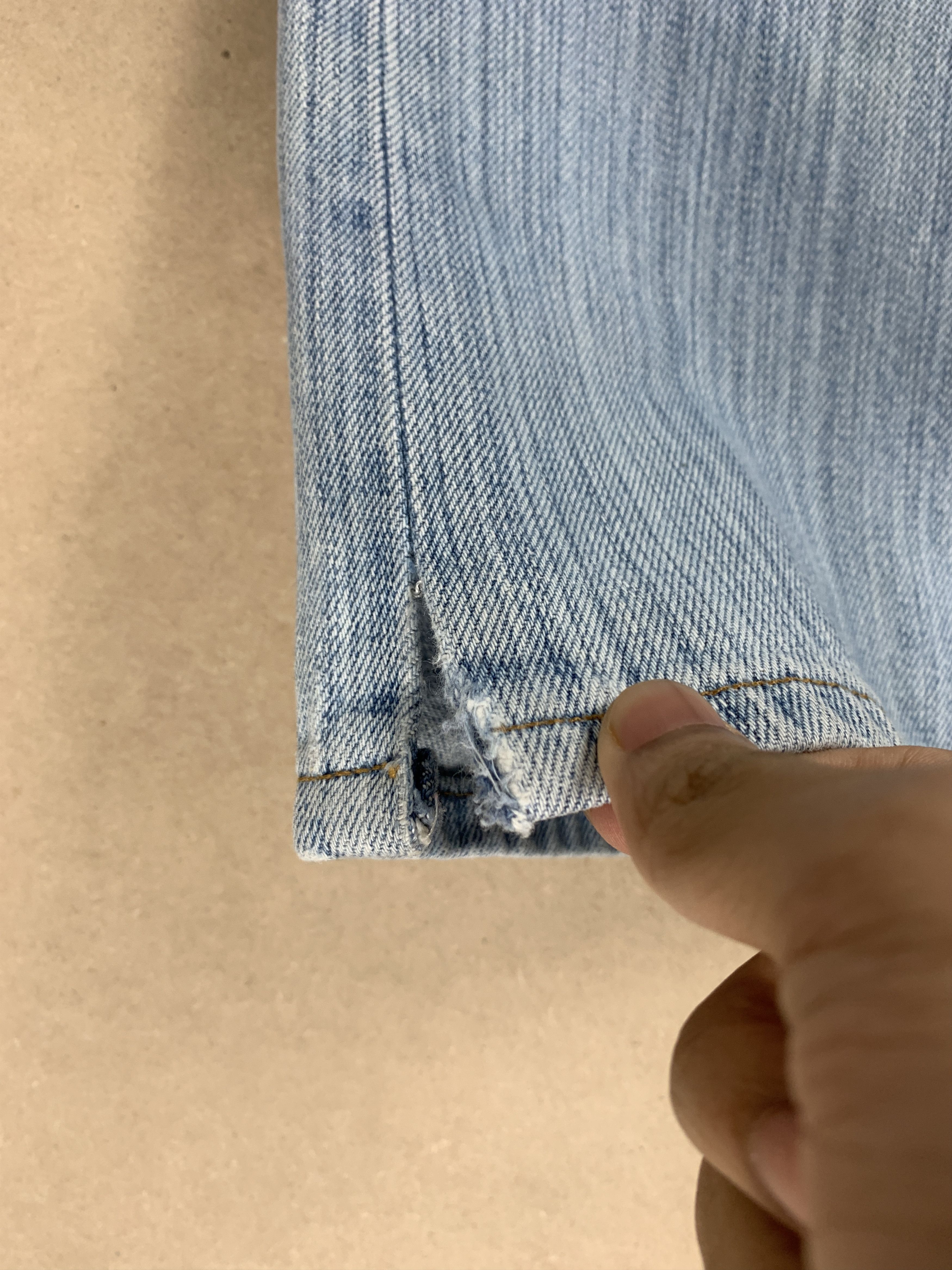 Levi's × Vintage Vintage LEVI'S 501 Distressed Faded Light wash Jeans Size US 26 / EU 42 - 6 Thumbnail