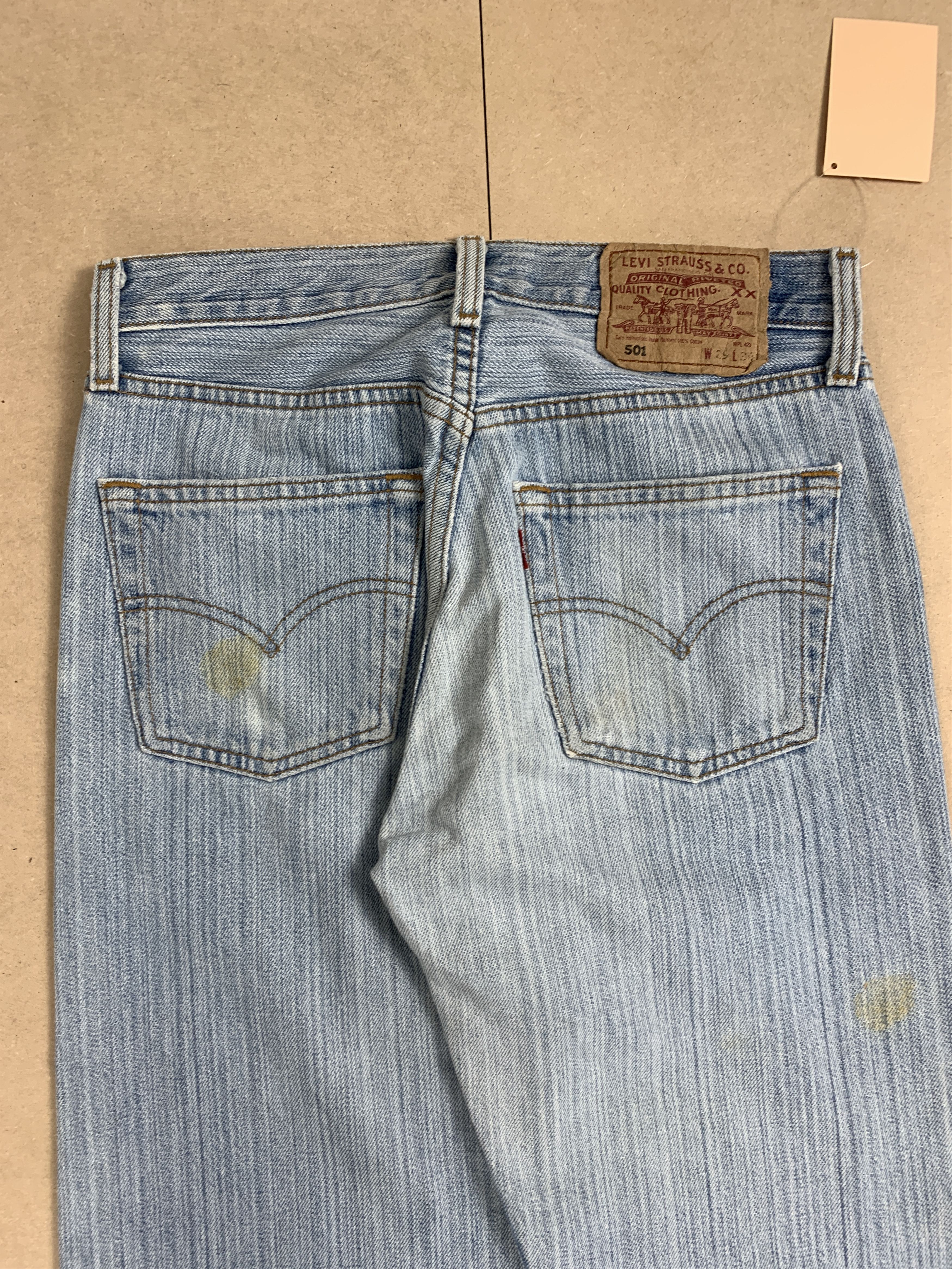 Levi's × Vintage Vintage LEVI'S 501 Distressed Faded Light wash Jeans Size US 26 / EU 42 - 9 Thumbnail
