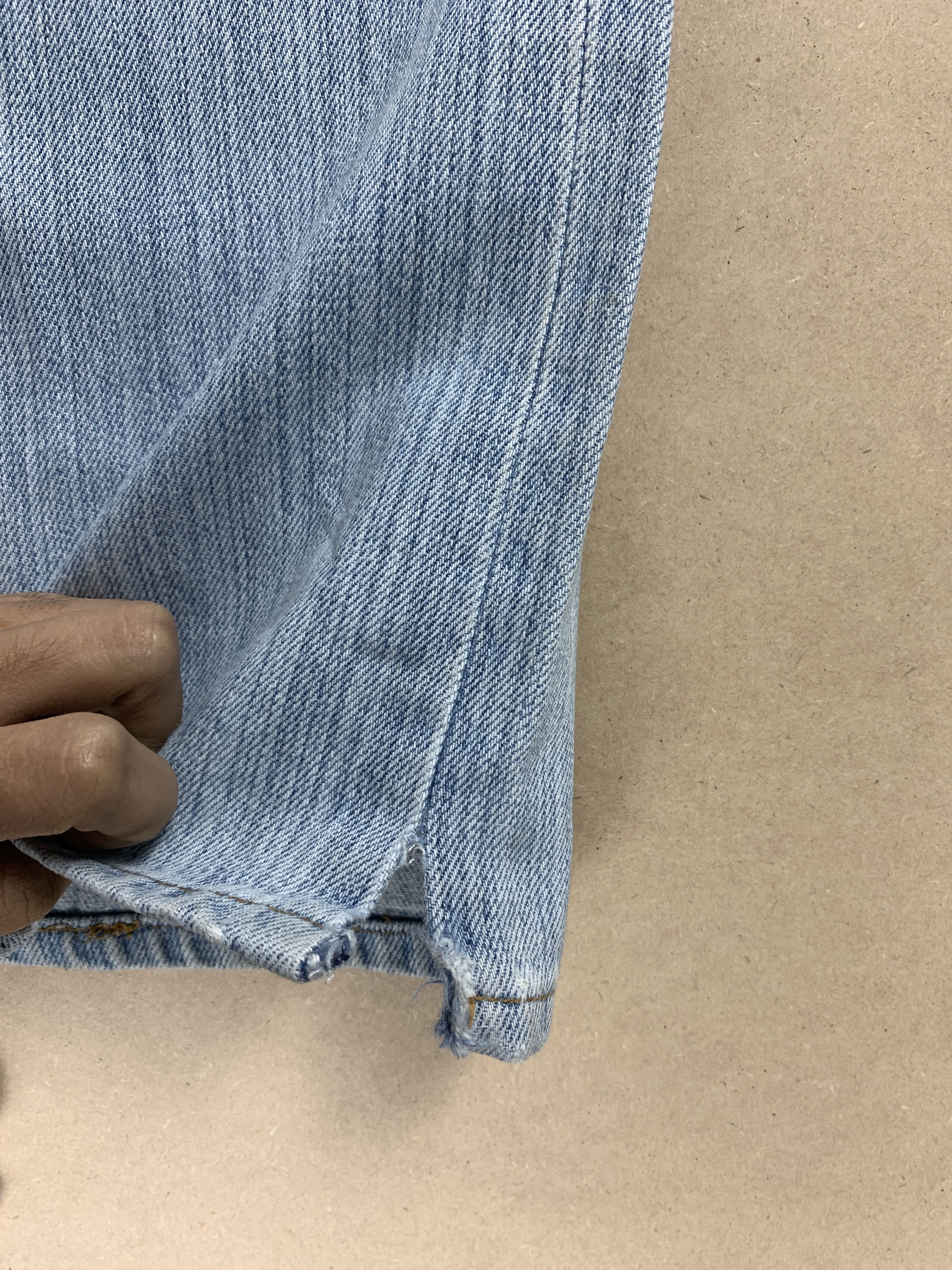 Levi's × Vintage Vintage LEVI'S 501 Distressed Faded Light wash Jeans Size US 26 / EU 42 - 5 Thumbnail