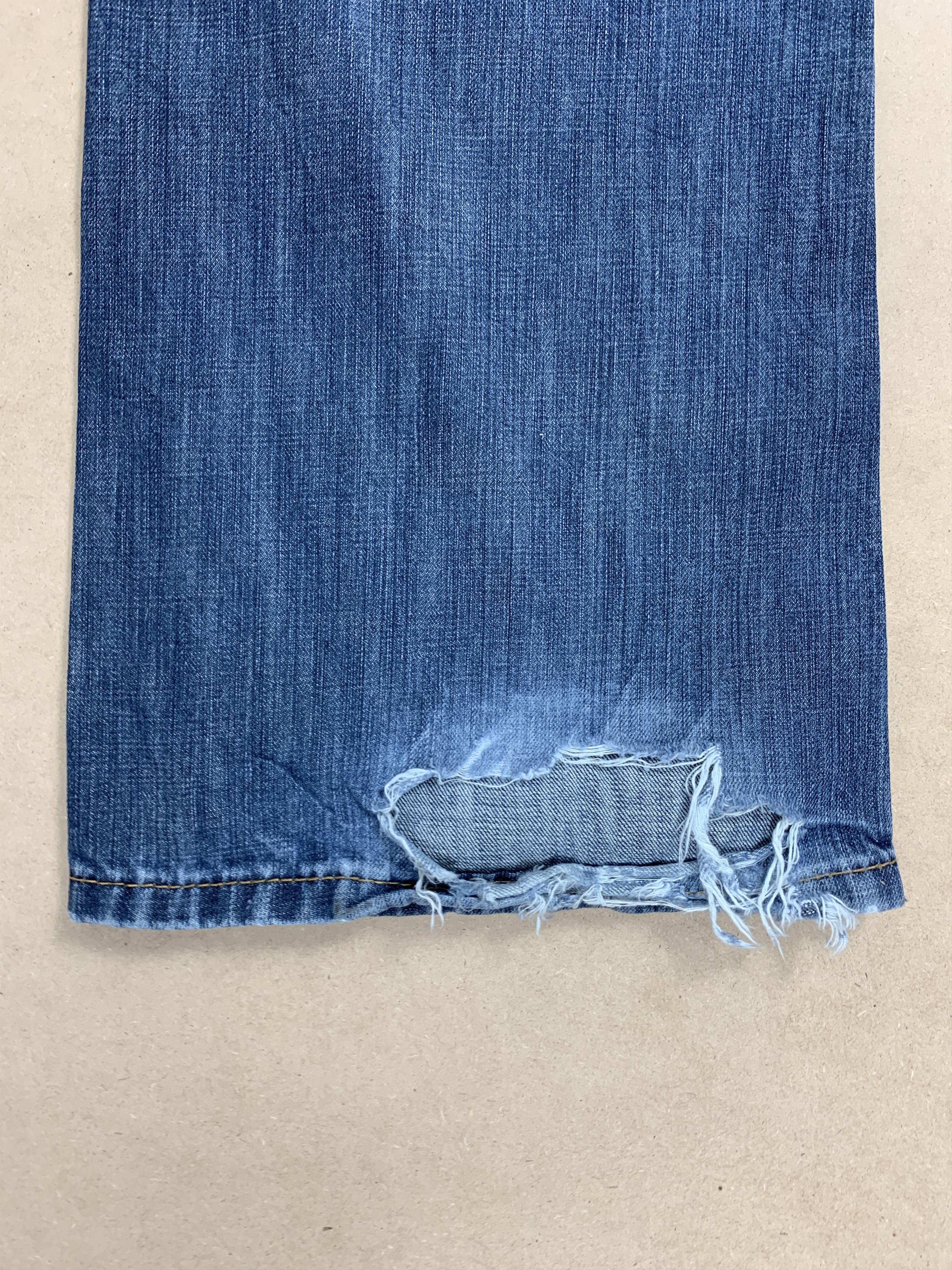 Levi's Vintage LEVI'S 527 Flared Bootcut Faded Mid Blue Jeans Size US 35 - 9 Thumbnail