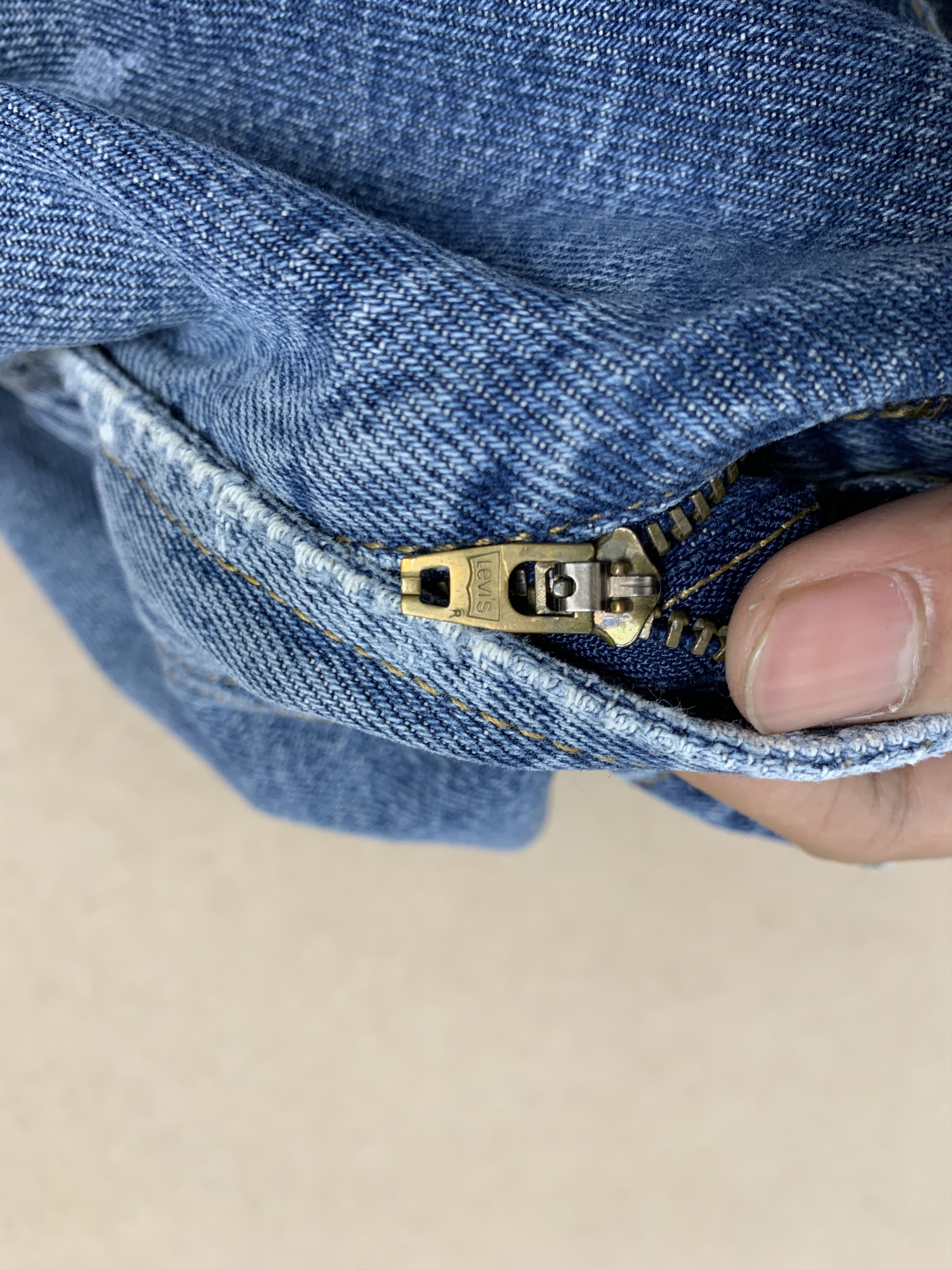 Levi's Vintage LEVI'S 517 Flared Bootcut Distressed Jeans P0360 Size US 36 / EU 52 - 21 Thumbnail