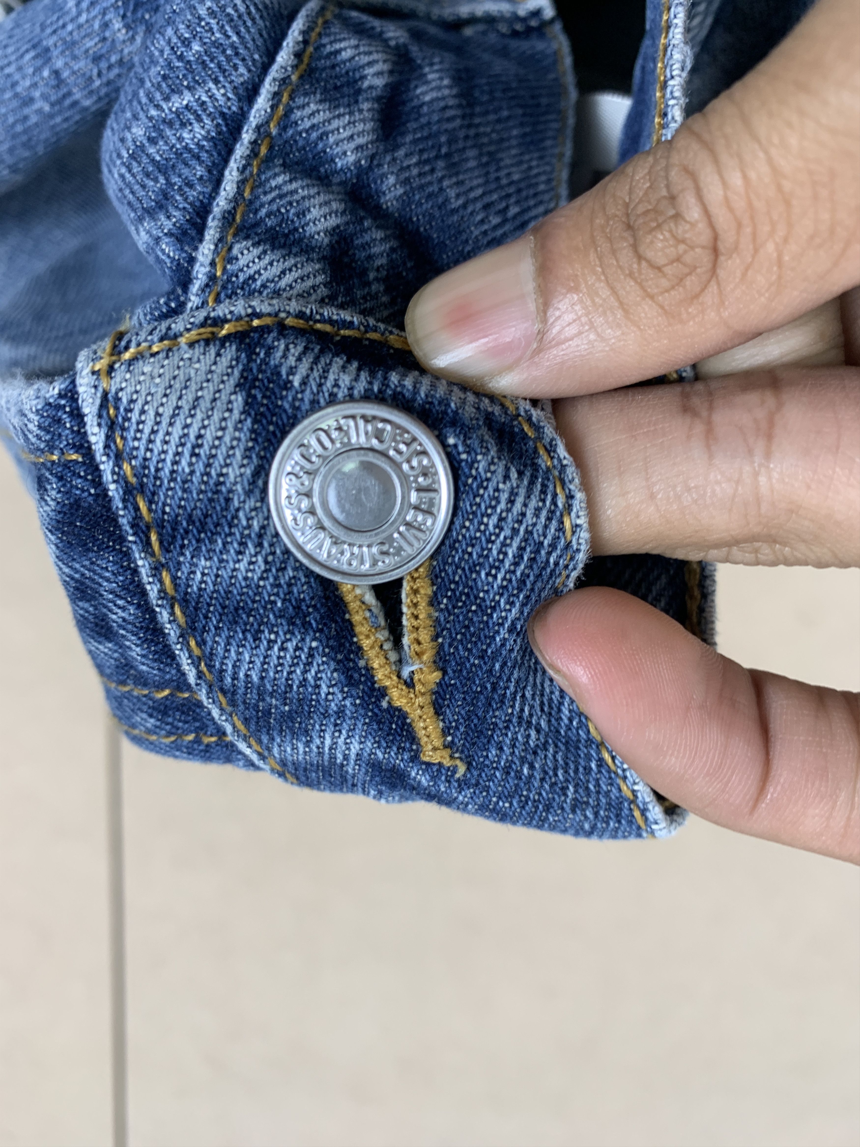 Levi's Vintage LEVI'S 517 Flared Bootcut Distressed Jeans P0360 Size US 36 / EU 52 - 19 Thumbnail
