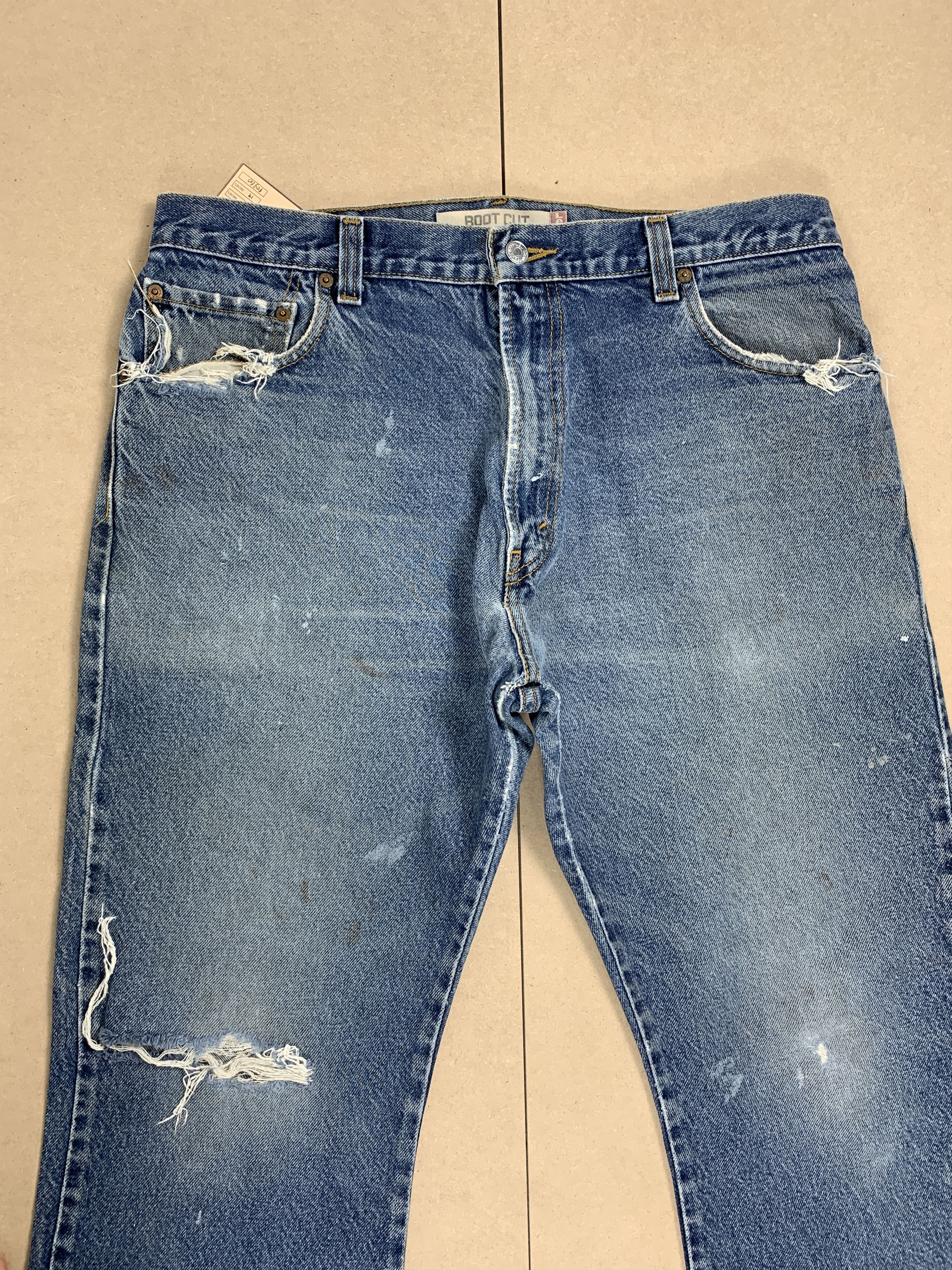 Levi's Vintage LEVI'S 517 Flared Bootcut Distressed Jeans P0360 Size US 36 / EU 52 - 2 Thumbnail