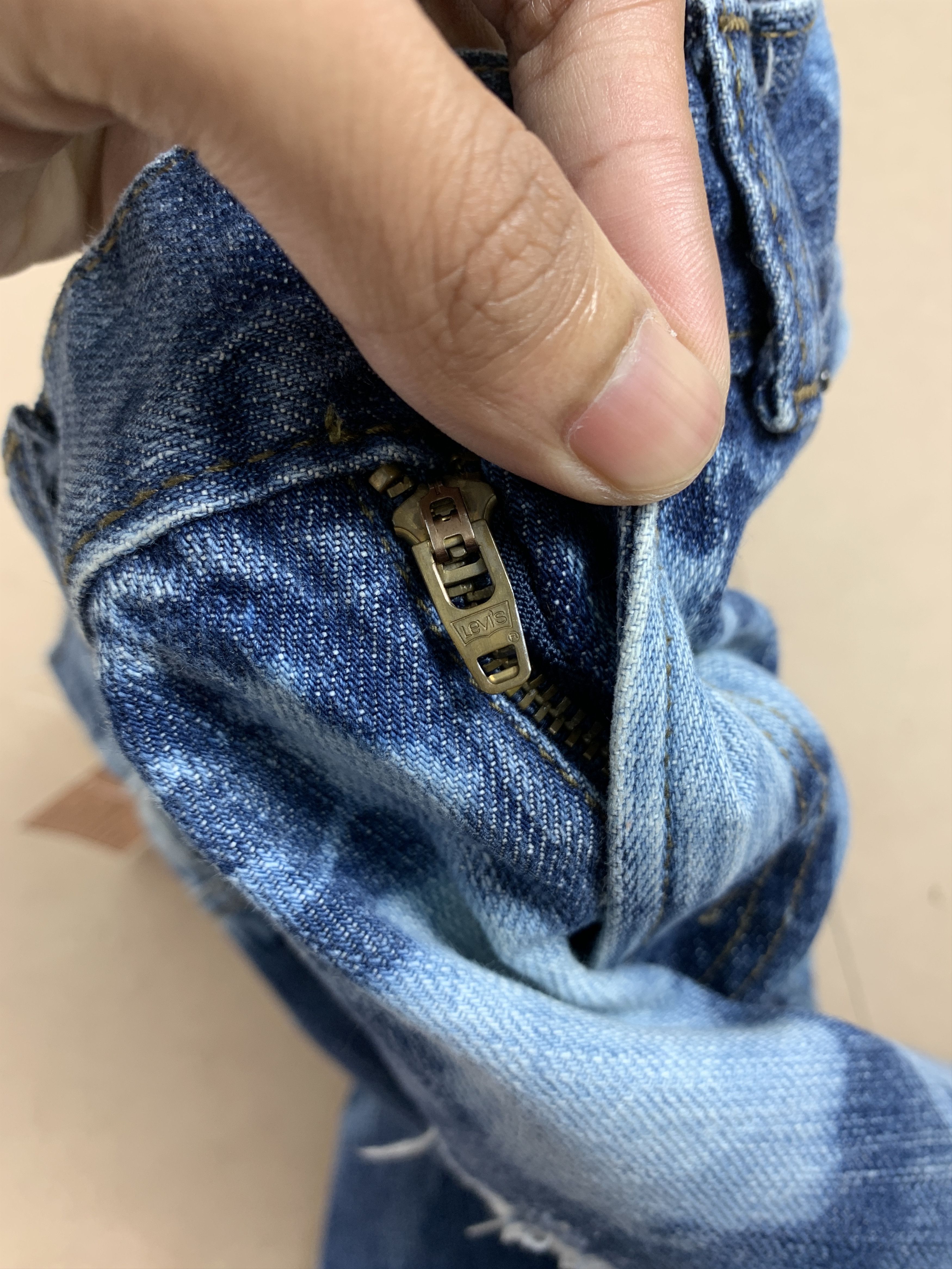 Levi's Vintage LEVI'S 505 Distressed Faded Jeans P0231 Size US 26 / EU 42 - 20 Thumbnail