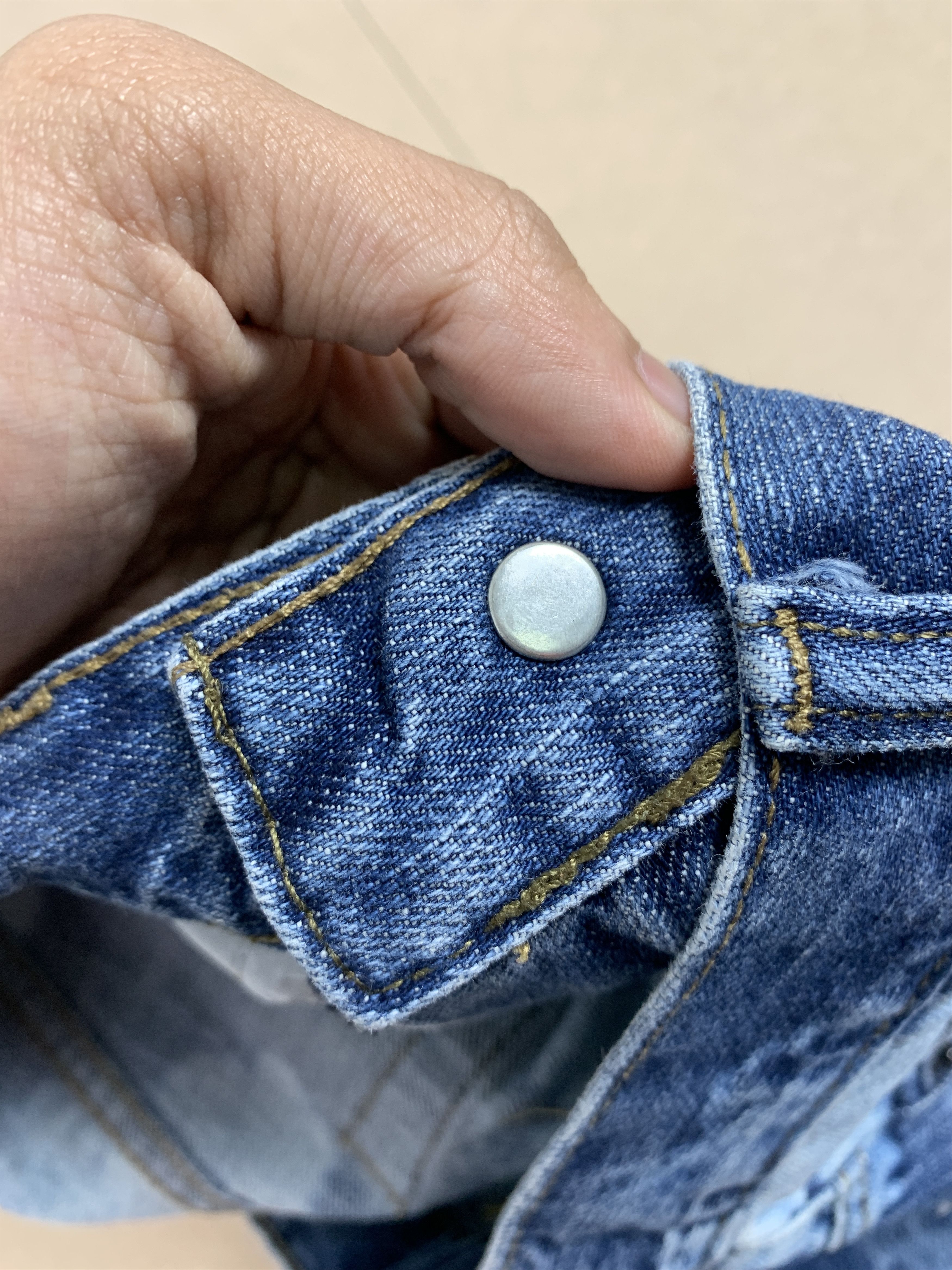Levi's Vintage LEVI'S 505 Distressed Faded Jeans P0231 Size US 26 / EU 42 - 18 Thumbnail