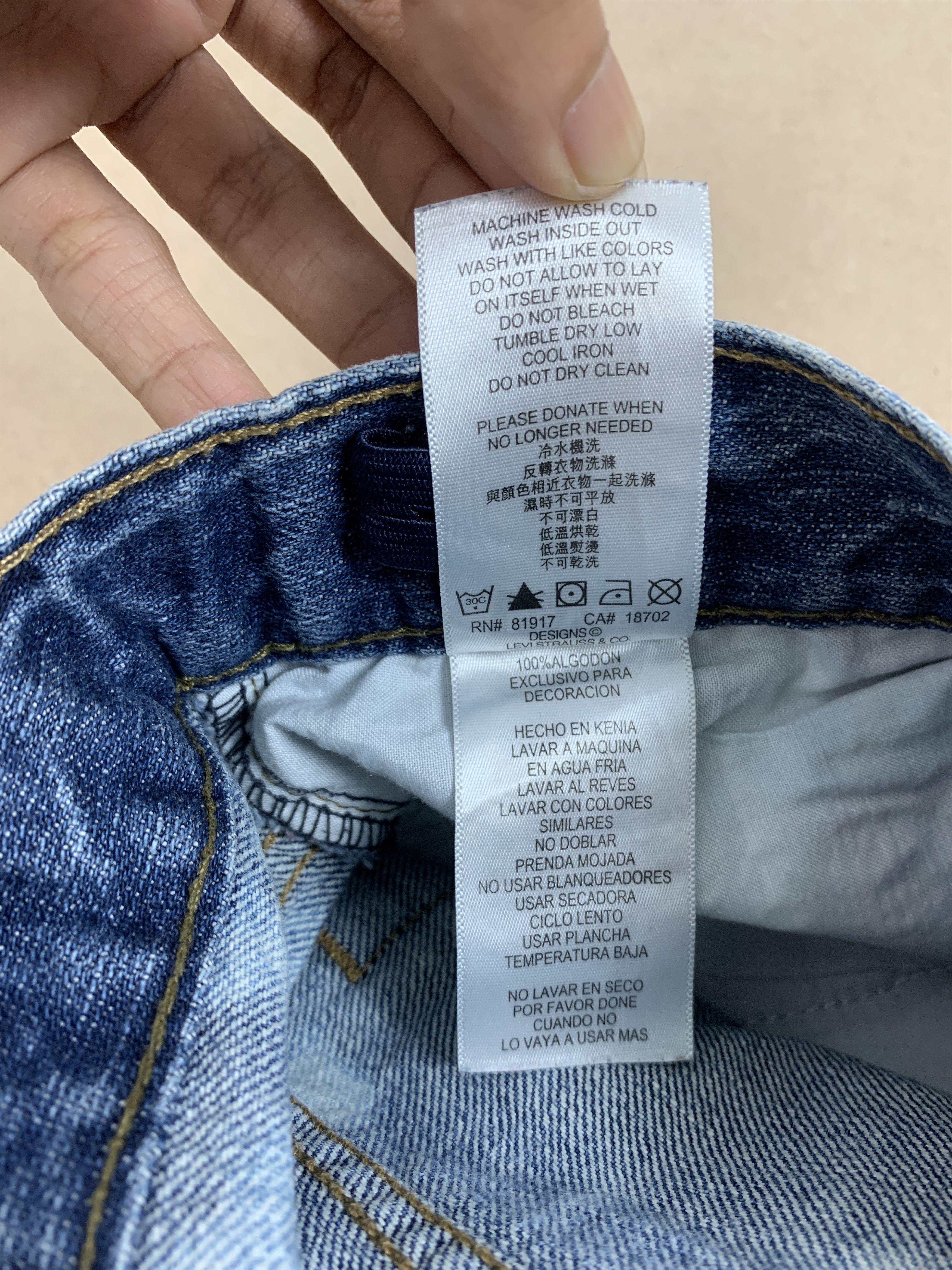 Levi's Vintage LEVI'S 505 Distressed Faded Jeans P0231 Size US 26 / EU 42 - 16 Thumbnail