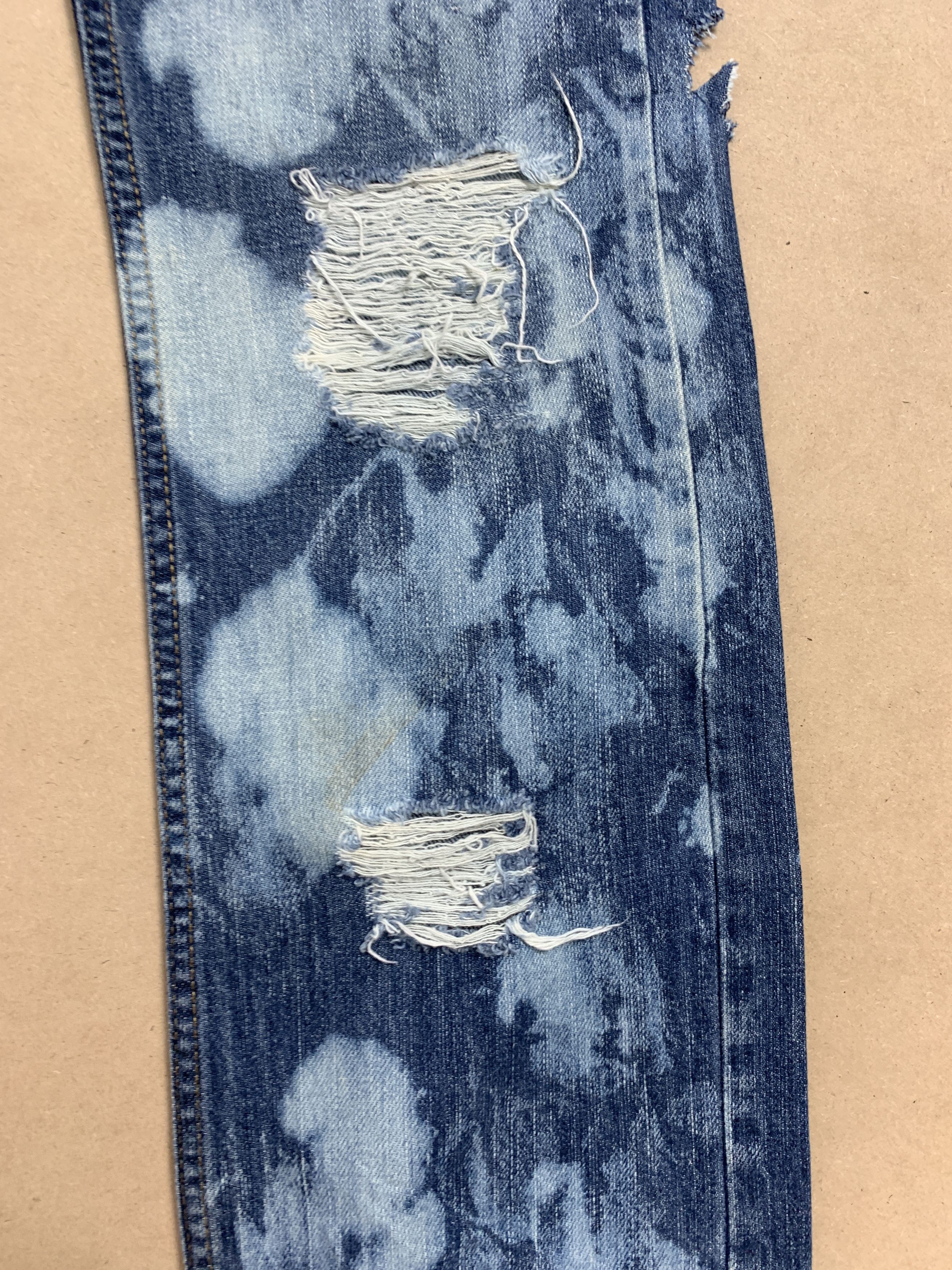 Levi's Vintage LEVI'S 505 Distressed Faded Jeans P0231 Size US 26 / EU 42 - 5 Thumbnail