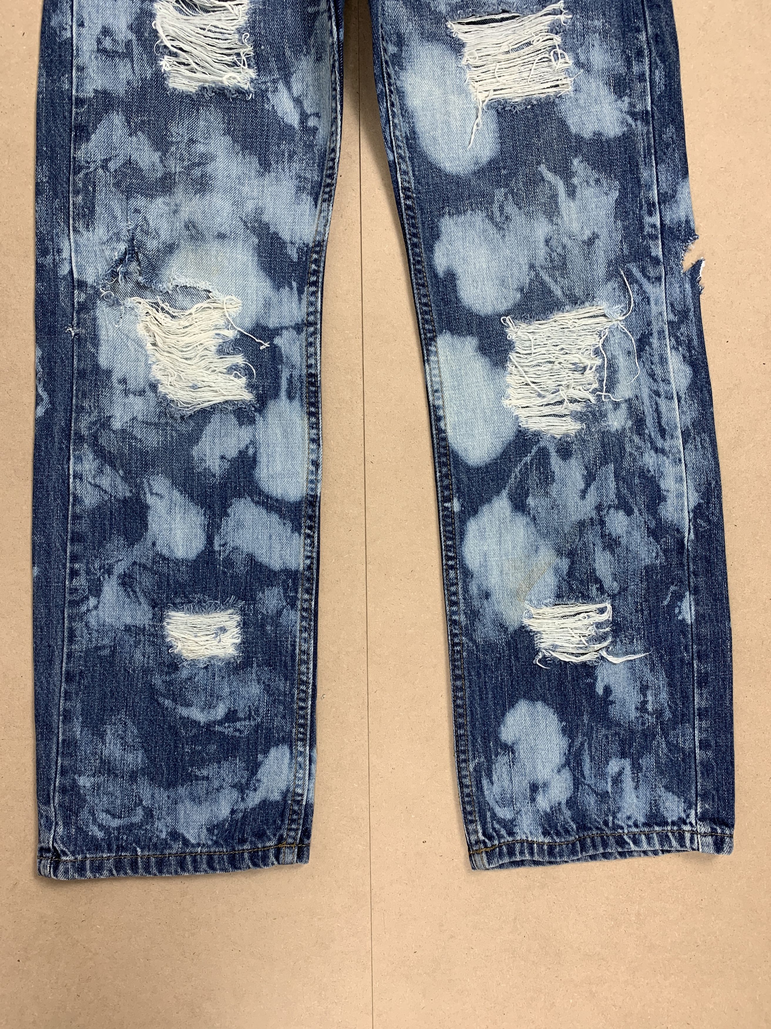 Levi's Vintage LEVI'S 505 Distressed Faded Jeans P0231 Size US 26 / EU 42 - 4 Thumbnail