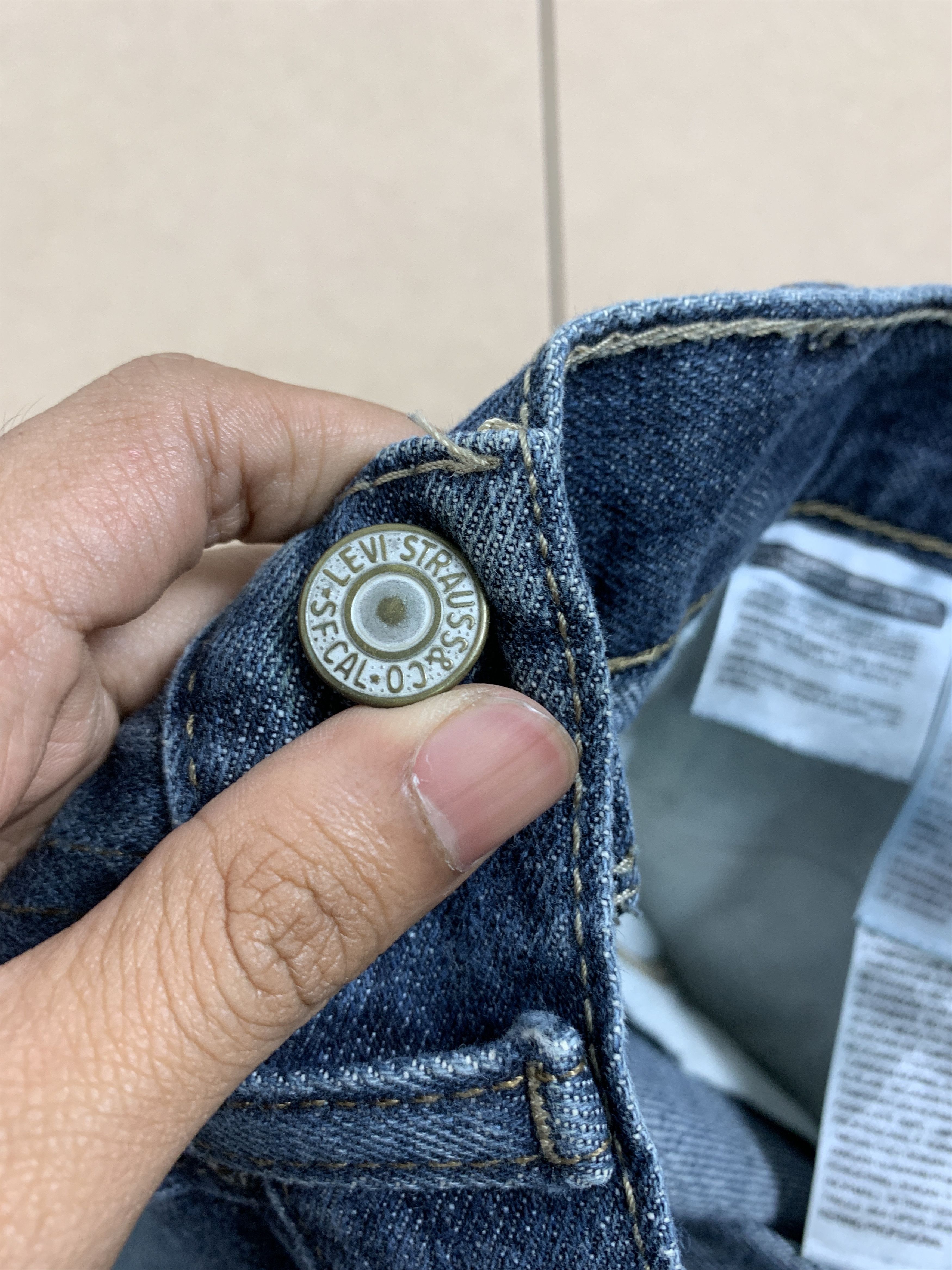 Levi's × Vintage Vintage Levis 514 Distressed Faded Mid Wash Jeans Size US 31 - 20 Thumbnail