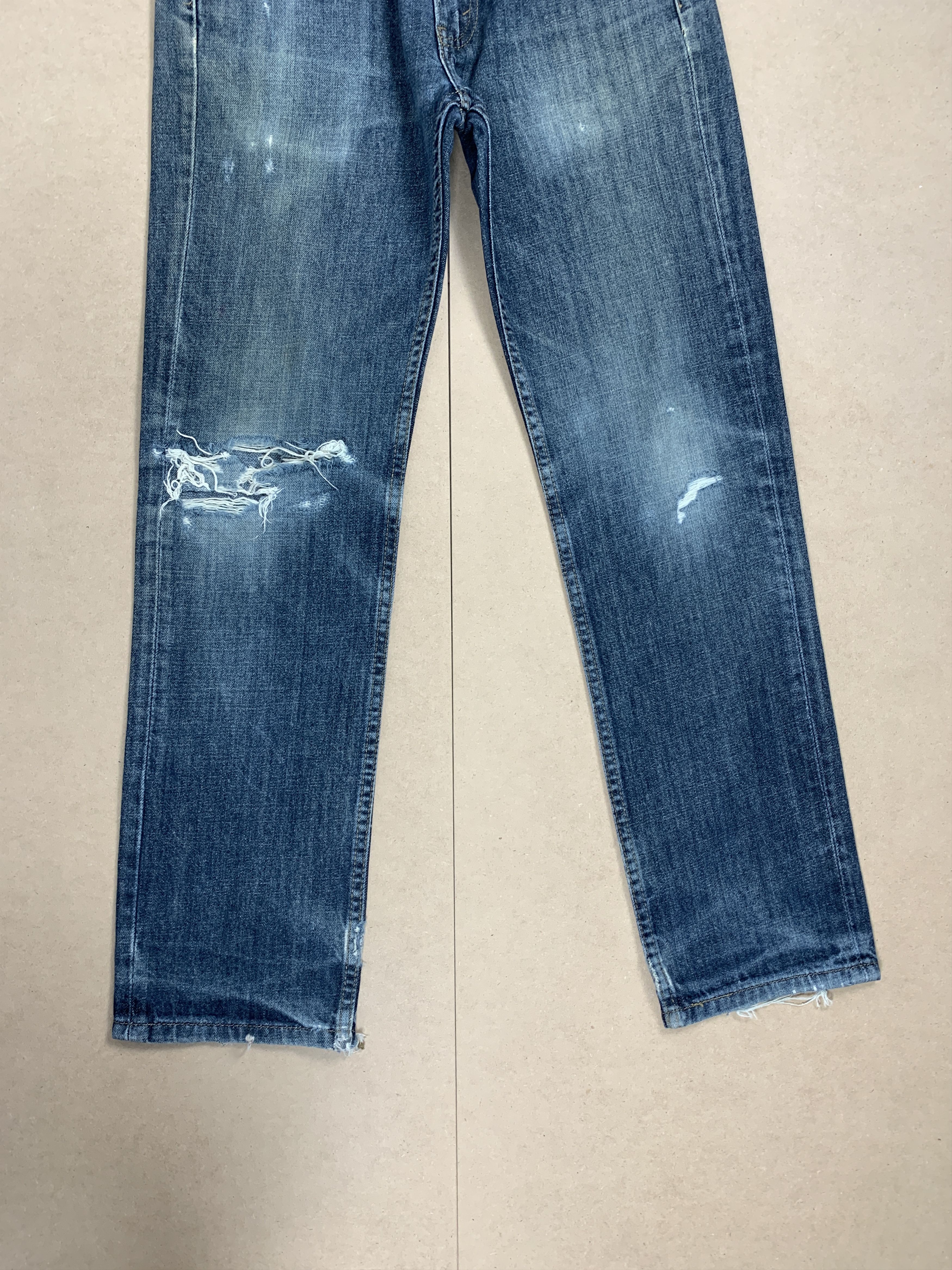 Levi's × Vintage Vintage Levis 514 Distressed Faded Mid Wash Jeans Size US 31 - 3 Thumbnail