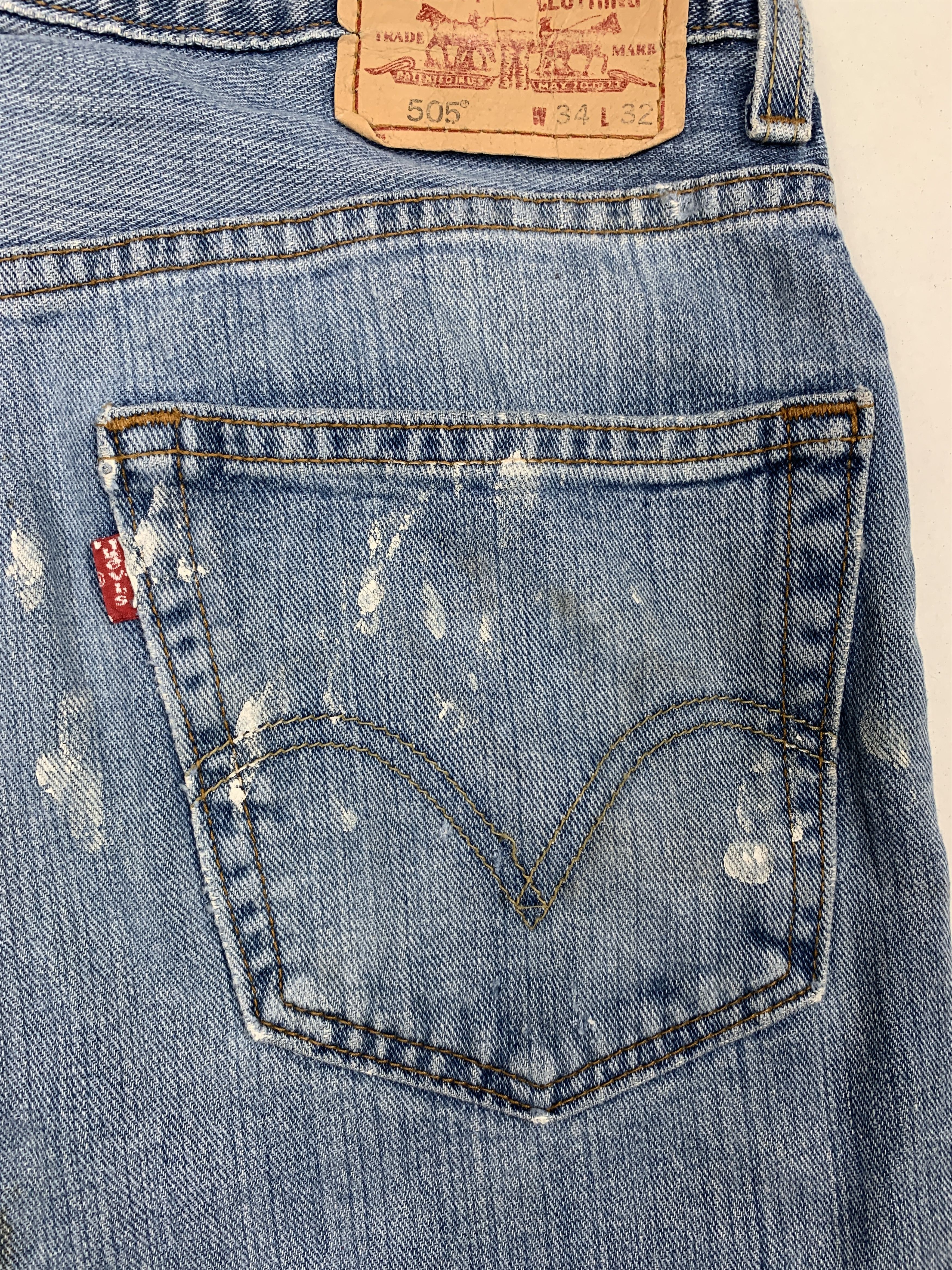Levi's × Vintage Vintage LEVI'S 505 Distressed Faded Mid Wash Blue Jeans Size US 34 / EU 50 - 21 Thumbnail