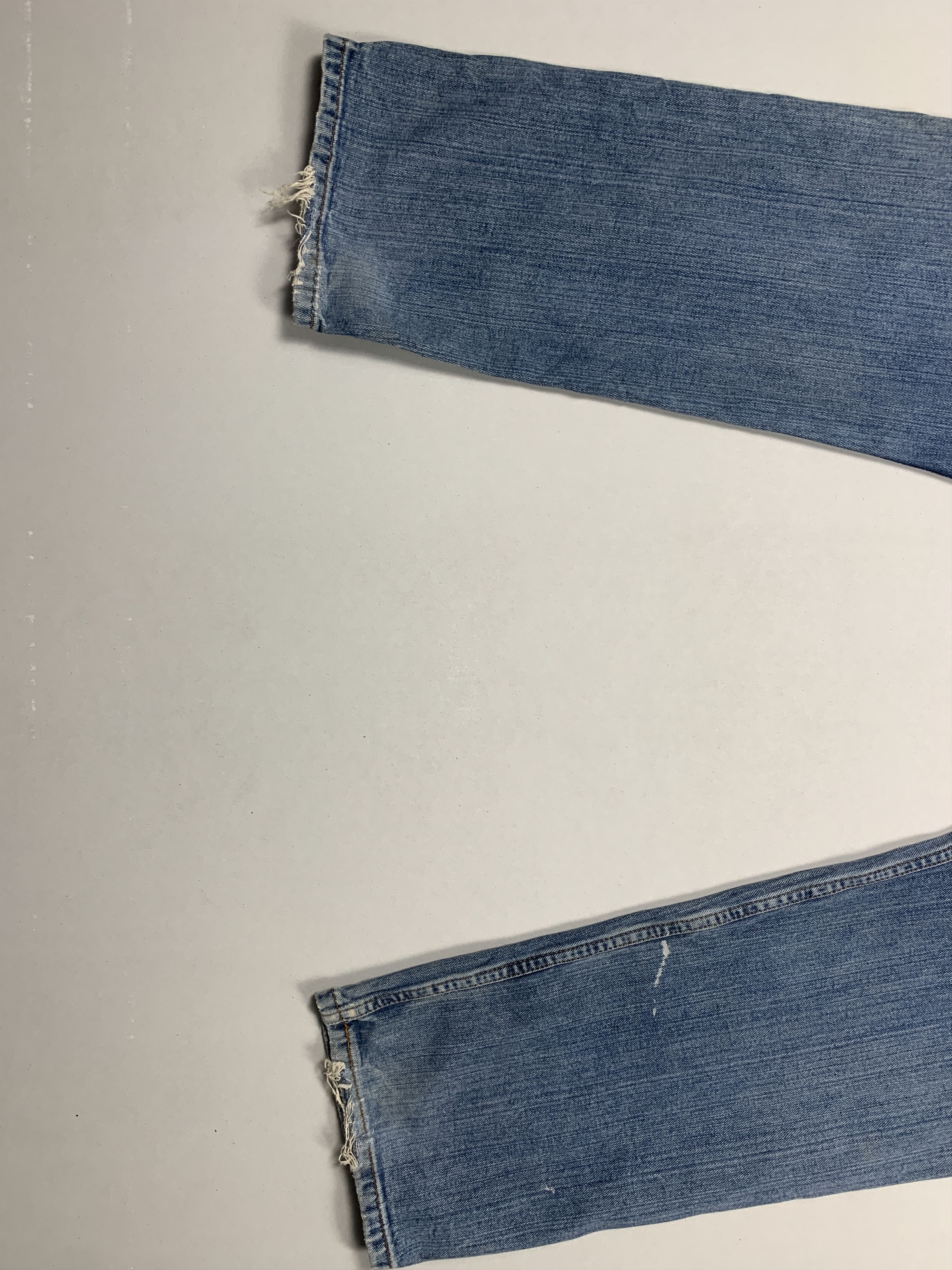 Levi's × Vintage Vintage LEVI'S 505 Distressed Faded Mid Wash Blue Jeans Size US 34 / EU 50 - 23 Thumbnail