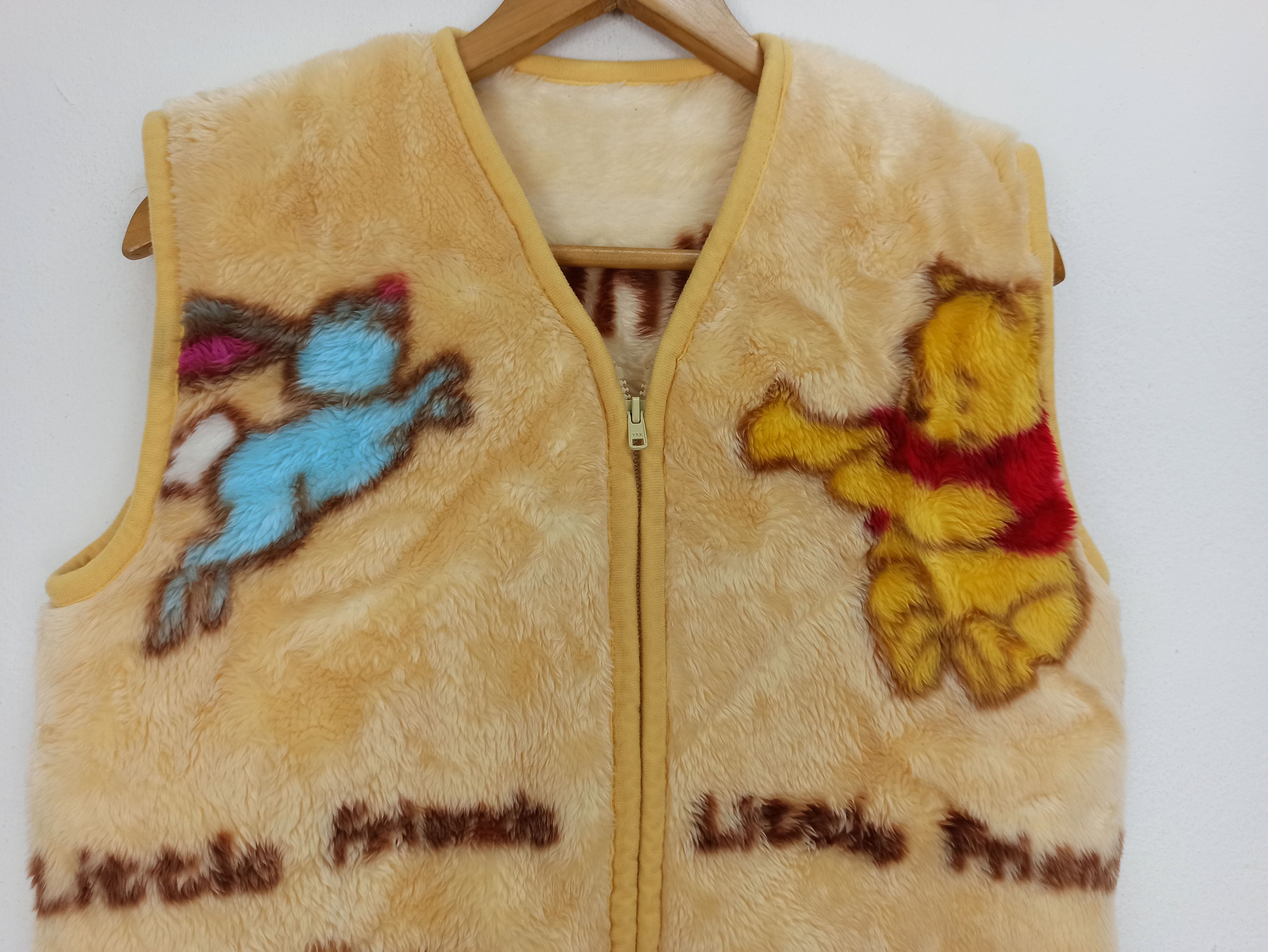 Cartoon Network 🔥Rare🔥 Winnie the Pooh Fleece Vest Mink fur Size US M / EU 48-50 / 2 - 5 Thumbnail
