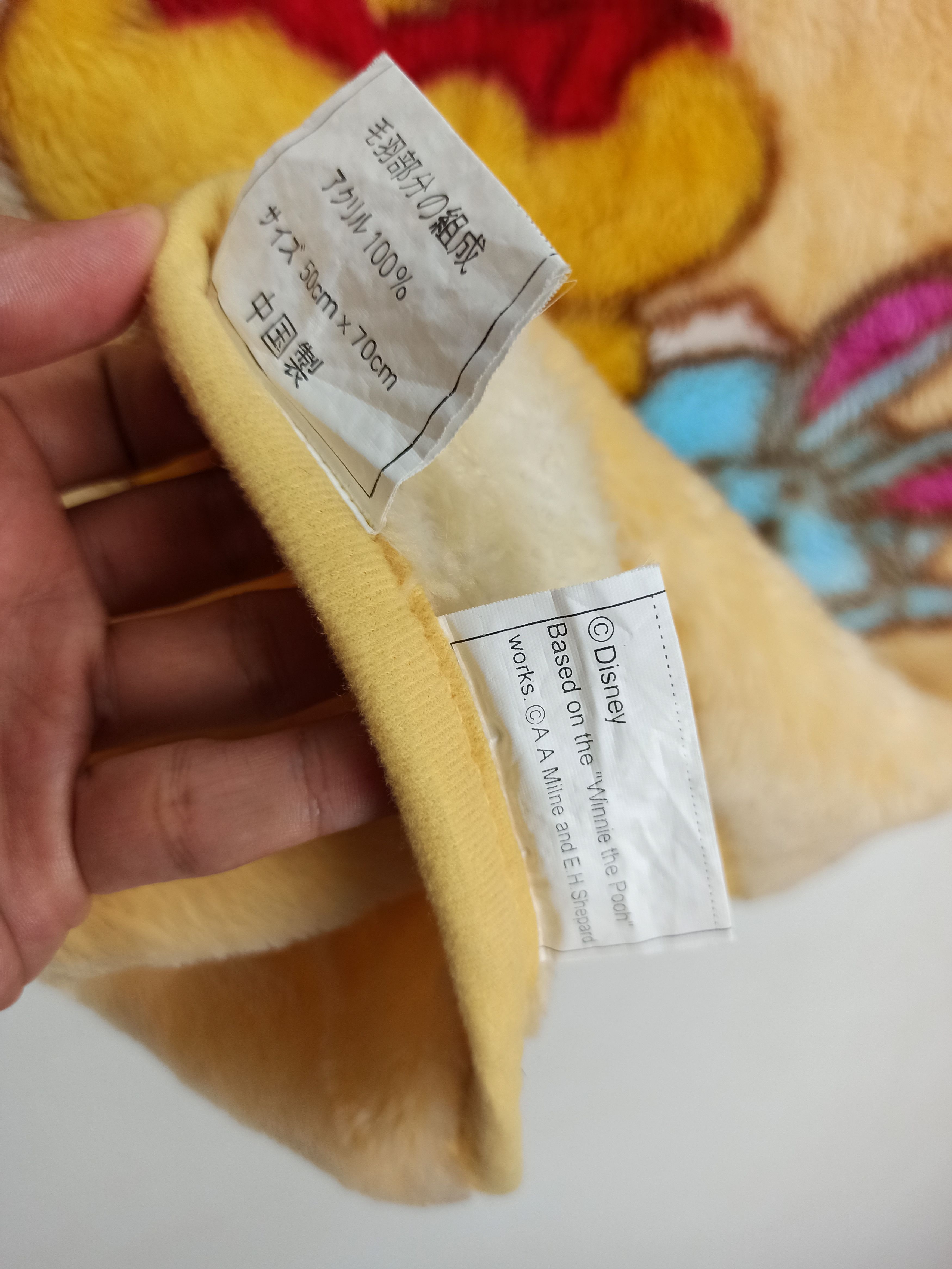 Cartoon Network 🔥Rare🔥 Winnie the Pooh Fleece Vest Mink fur Size US M / EU 48-50 / 2 - 6 Thumbnail