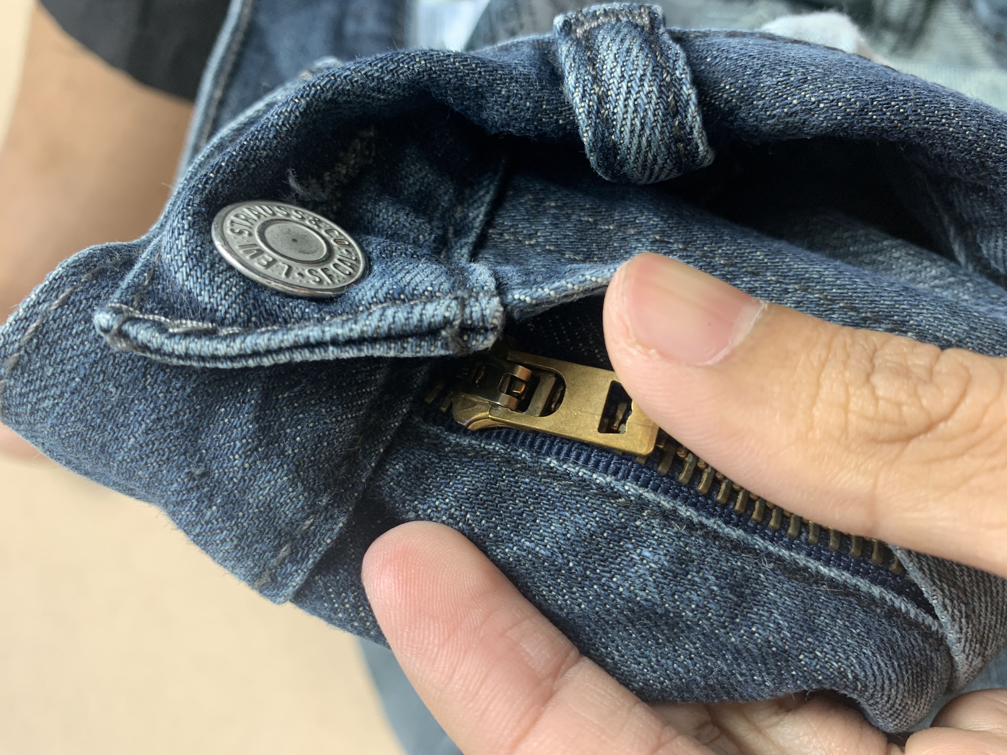 Levi's Vintage LEVIS 527 Distressed Flared Bootcut Jeans P0051 Size US 32 / EU 48 - 23 Thumbnail