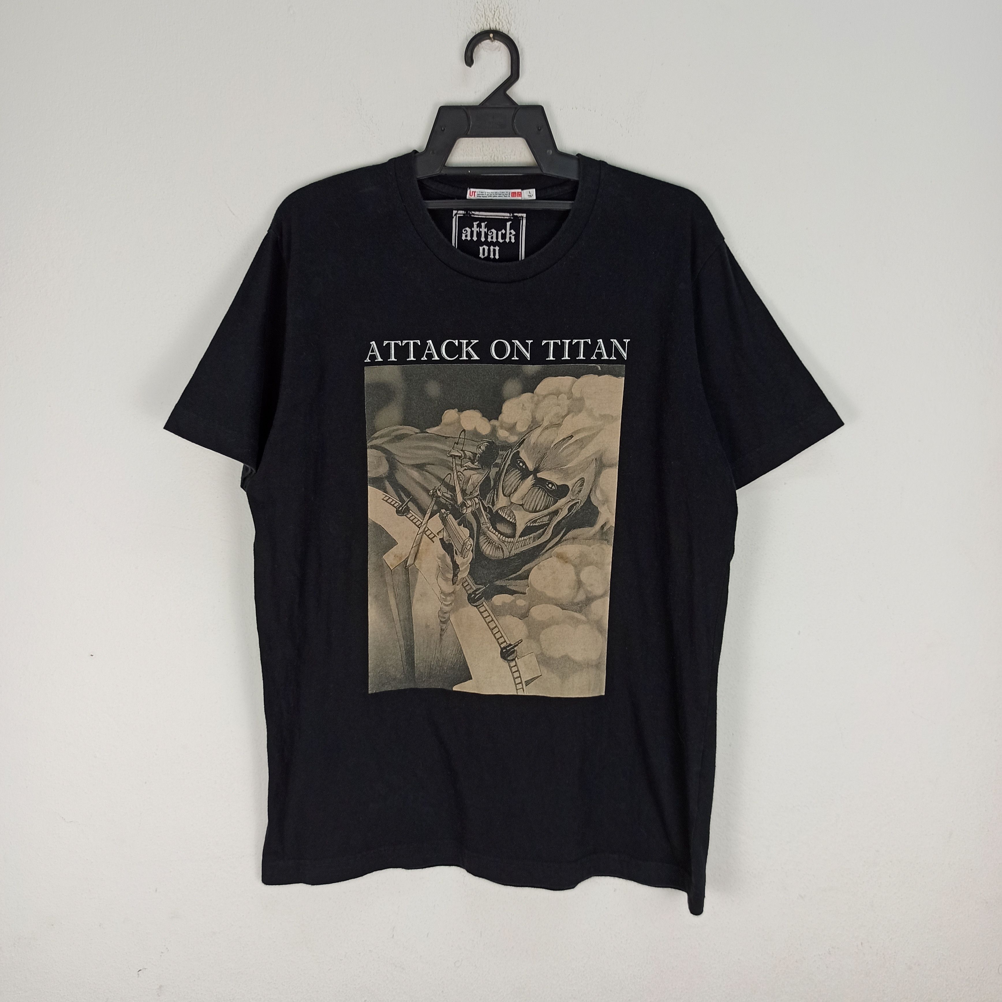 Cartoon Network Rare🔥 Final Seoson Attack on Titan Anime T-shirt X Uniqlo Size US L / EU 52-54 / 3 - 1 Thumbnail