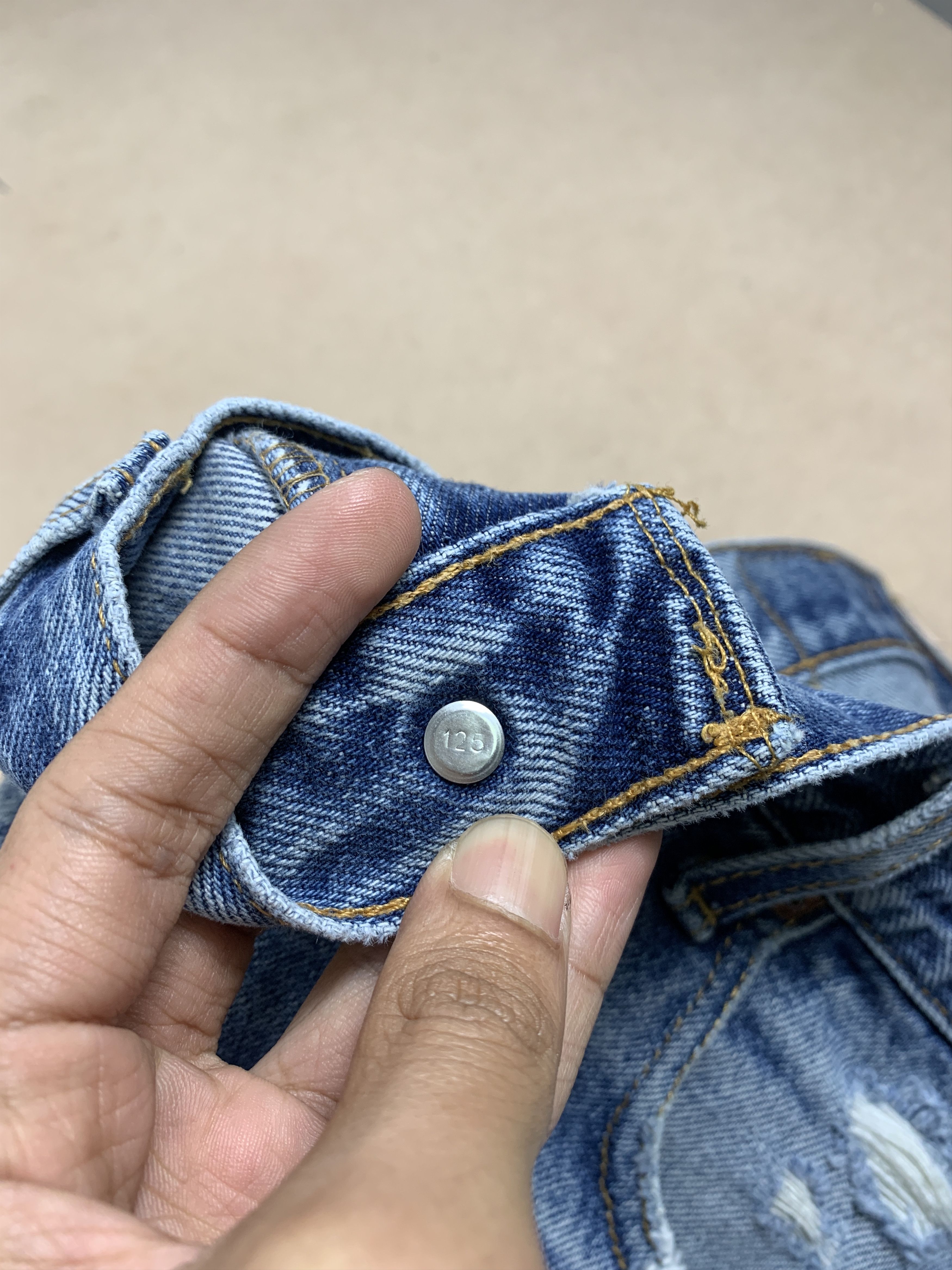 Levi's Vintage LEVI'S 517 Flared BootCut Faded Mid Wash Jeans P0200 Size US 36 / EU 52 - 16 Thumbnail