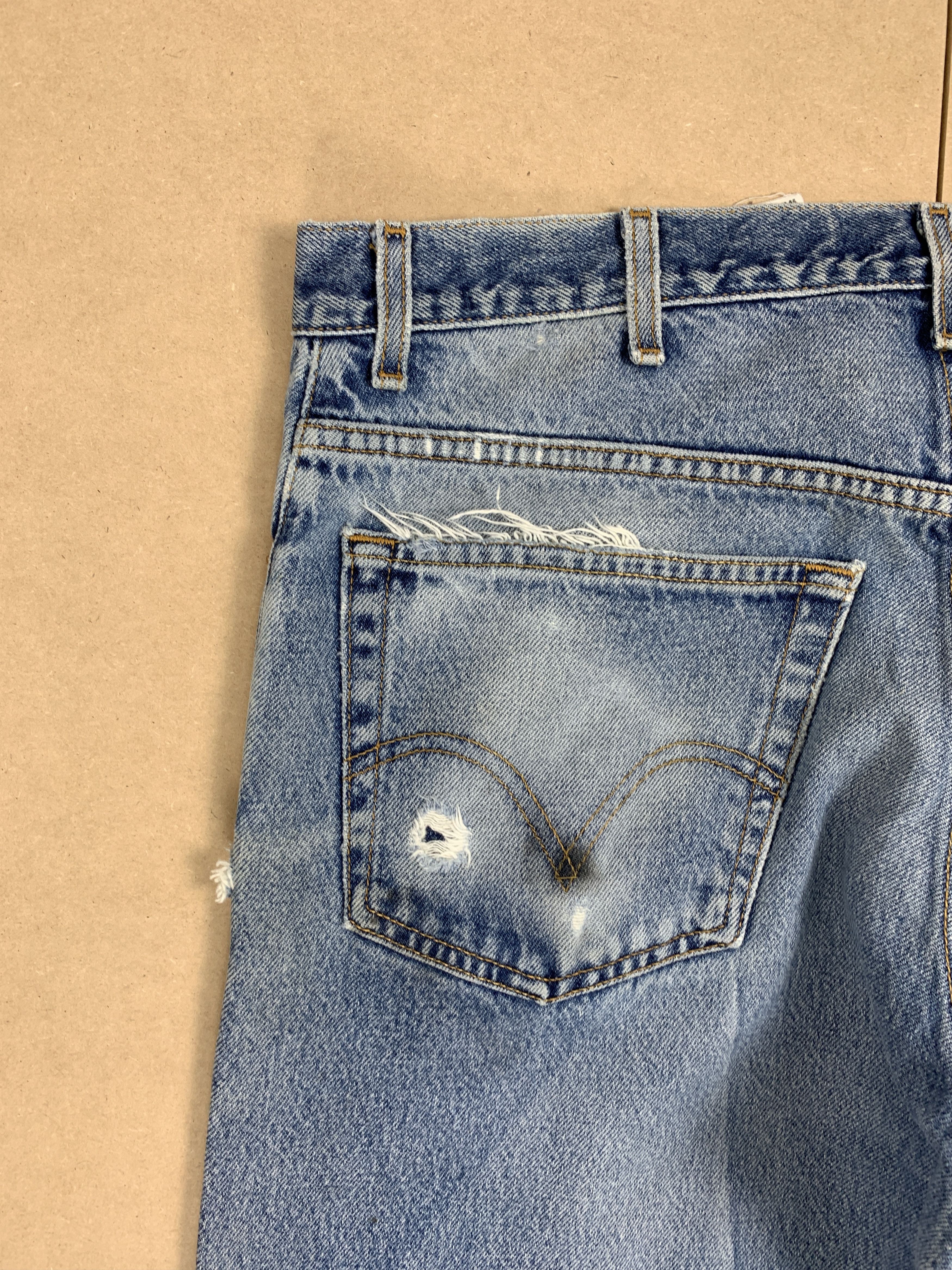 Levi's Vintage LEVI'S 517 Flared BootCut Faded Mid Wash Jeans P0200 Size US 36 / EU 52 - 9 Thumbnail