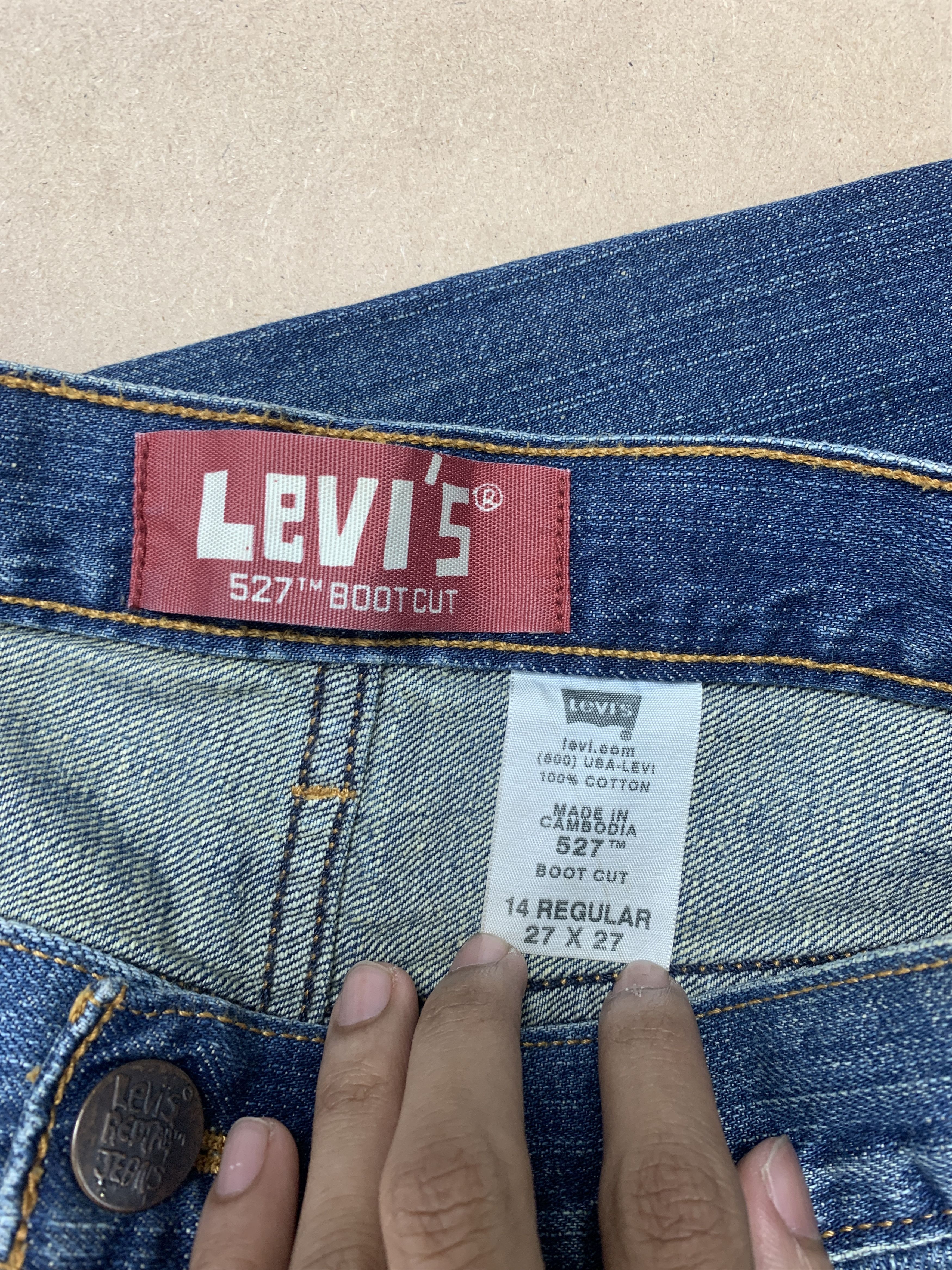 Levi's Vintage LEVI'S 527 BootCut Flared Mid Wash Jeans Size US 28 / EU 44 - 12 Thumbnail