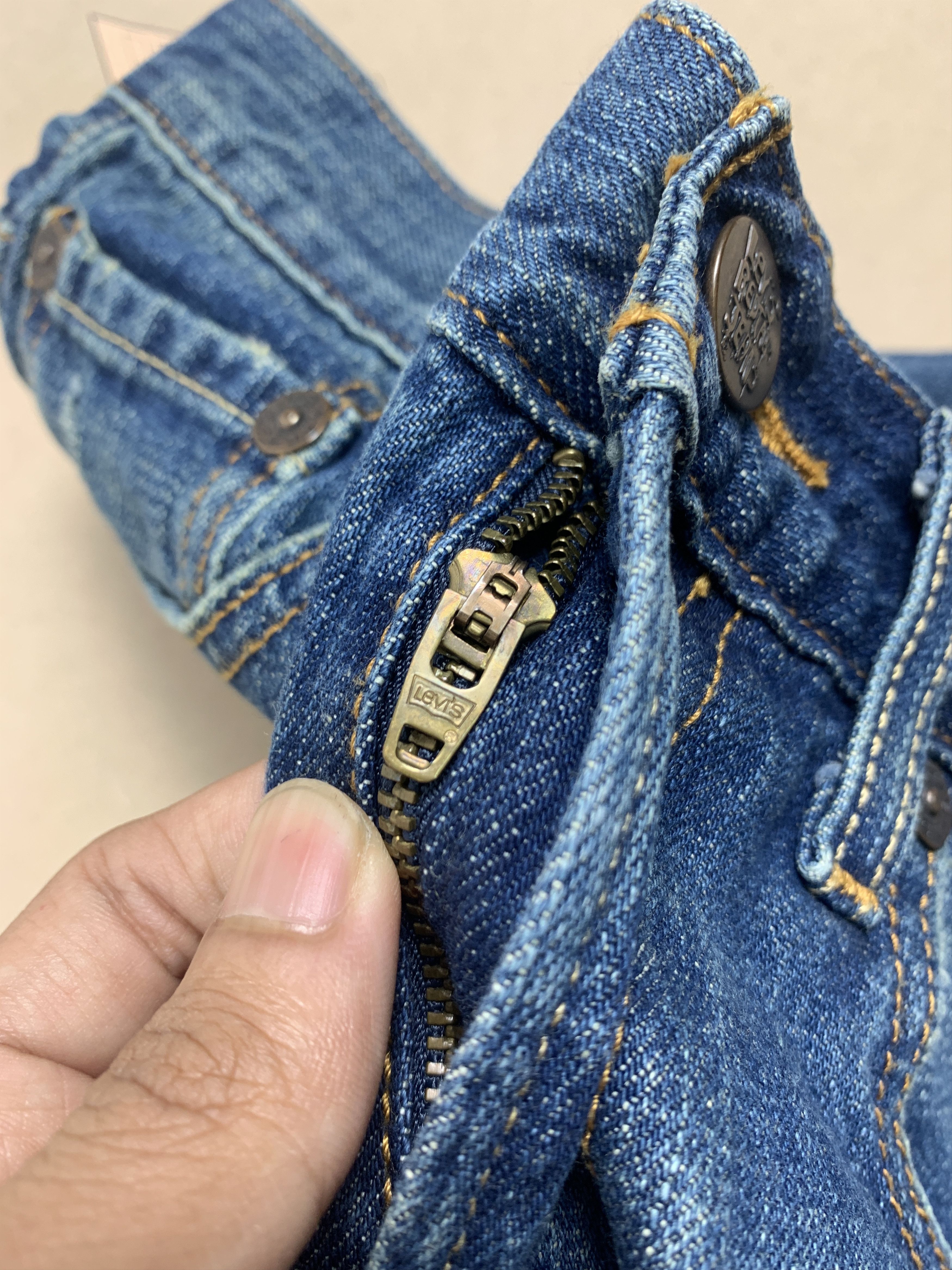 Levi's Vintage LEVI'S 527 BootCut Flared Mid Wash Jeans Size US 28 / EU 44 - 16 Thumbnail