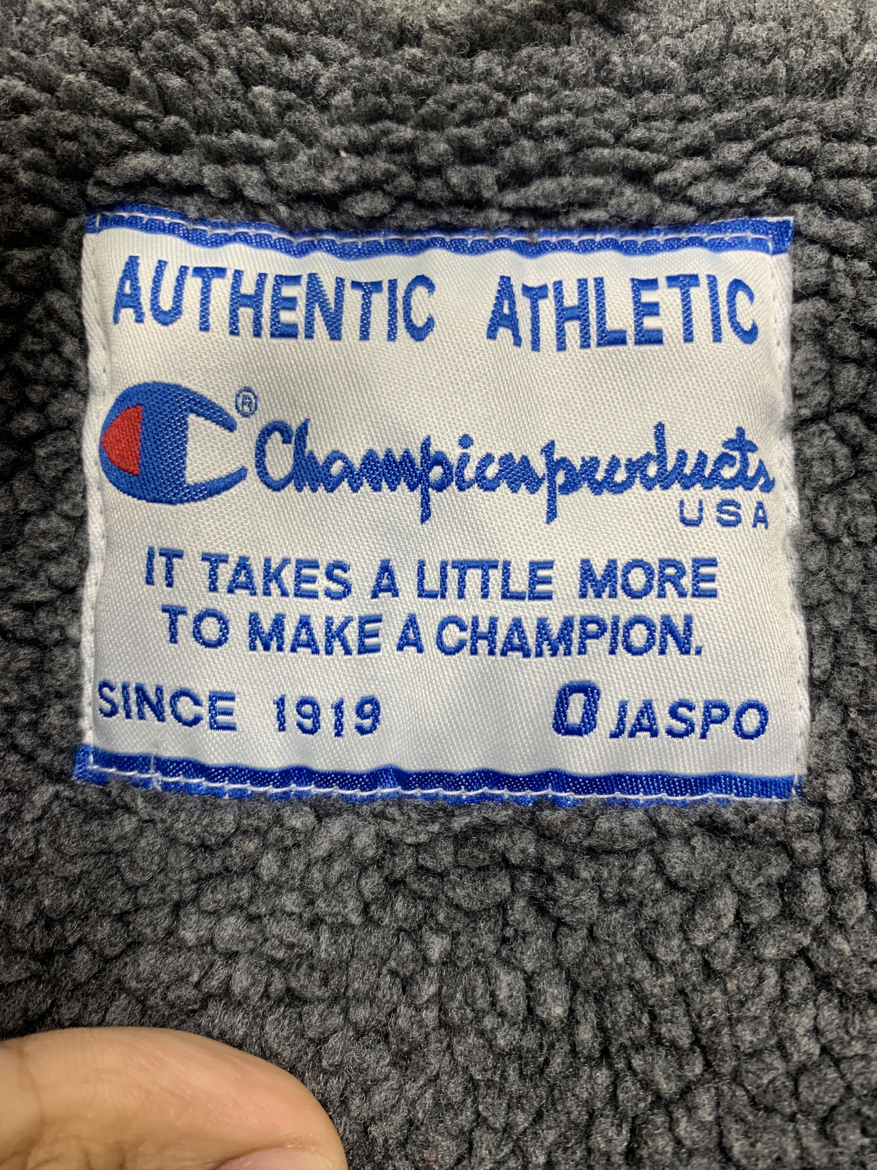 Champion Vintage CHAMPION Fleece Lining Zip Up Long Jacket J1400 Size US XL / EU 56 / 4 - 13 Thumbnail