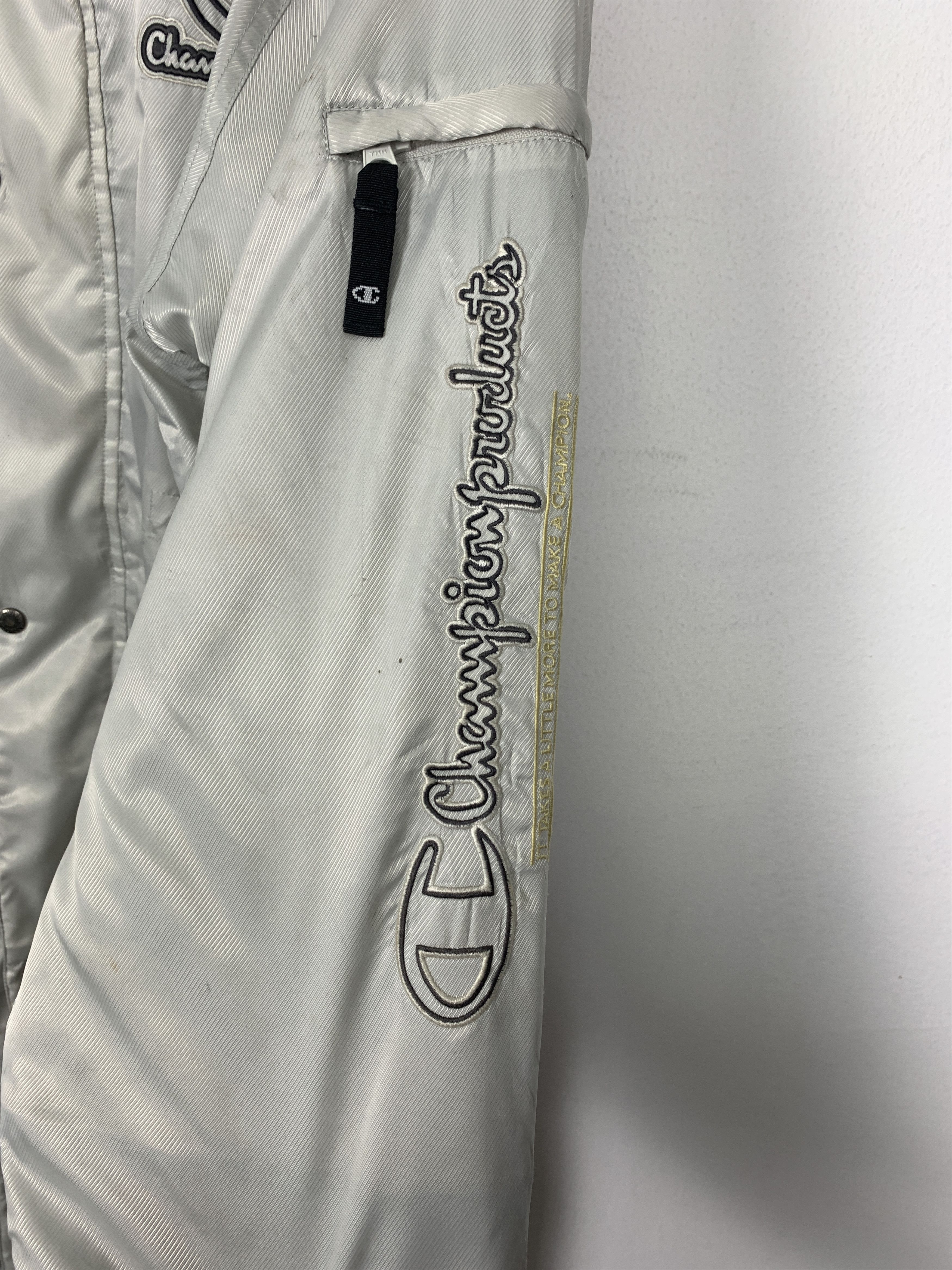 Champion Vintage CHAMPION Fleece Lining Zip Up Long Jacket J1400 Size US XL / EU 56 / 4 - 7 Thumbnail