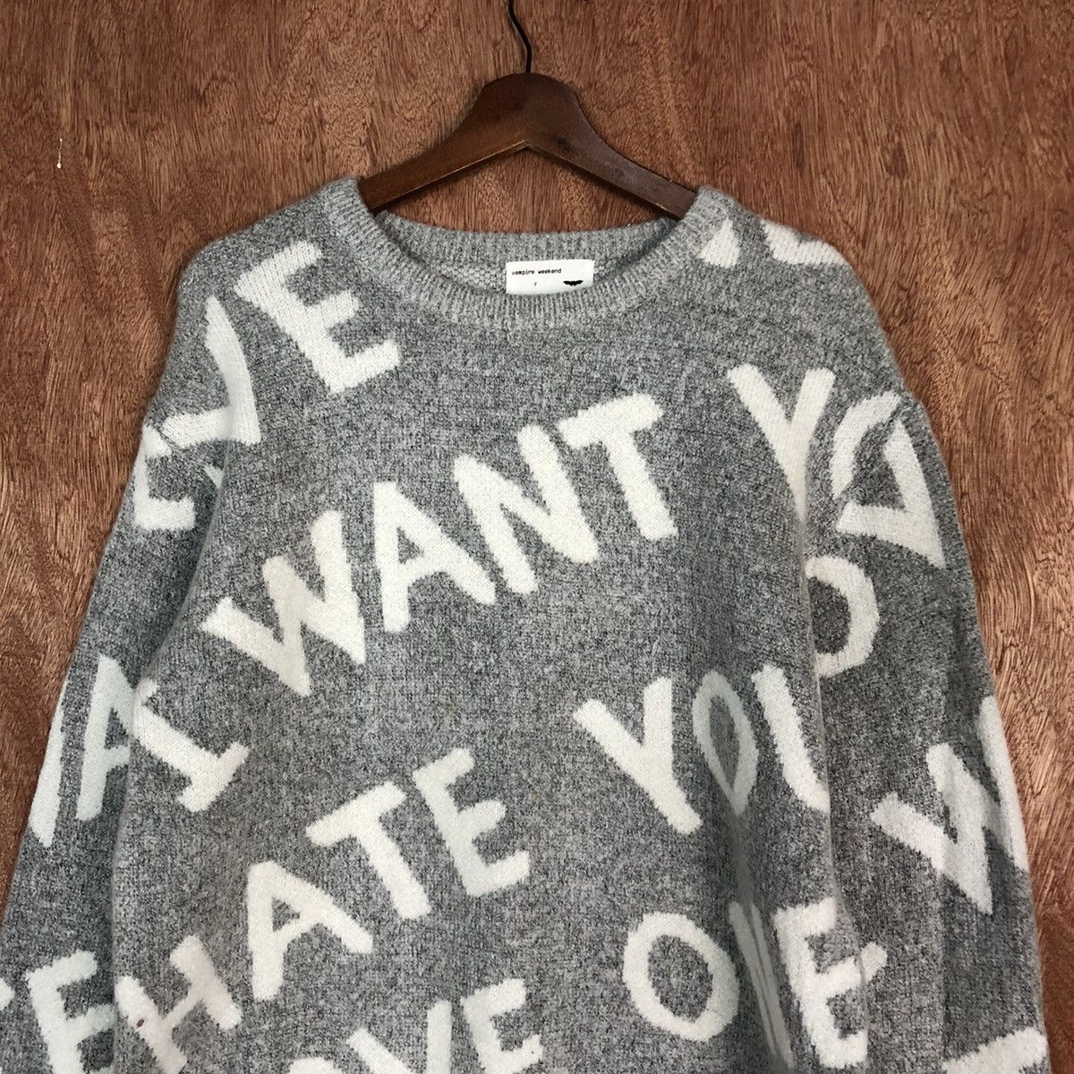 Vintage DL Vampire Weekend Grey full print KNitwear #c749 Size US M / EU 48-50 / 2 - 2 Thumbnail